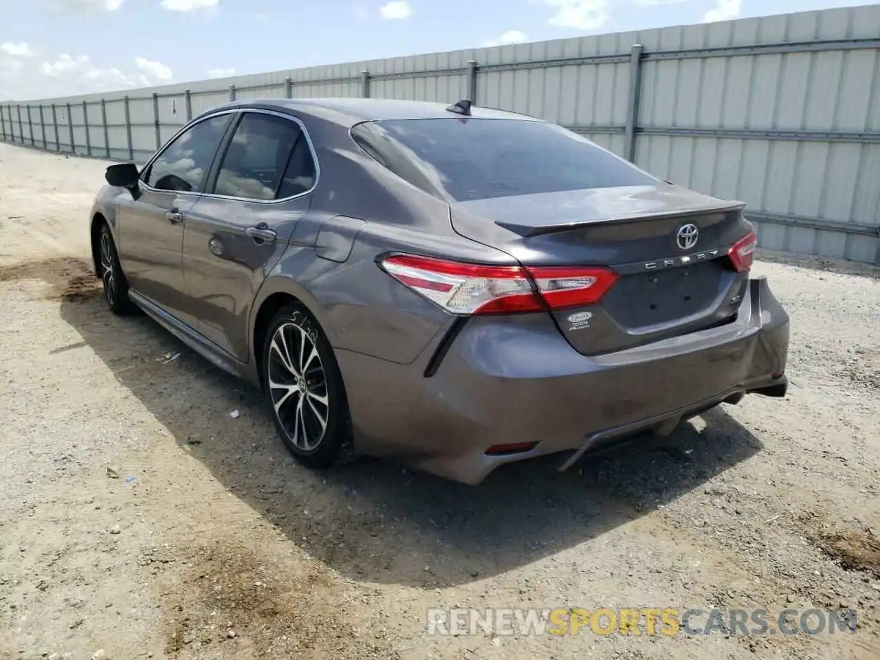 3 Photograph of a damaged car 4T1G11AKXLU903024 TOYOTA CAMRY 2020