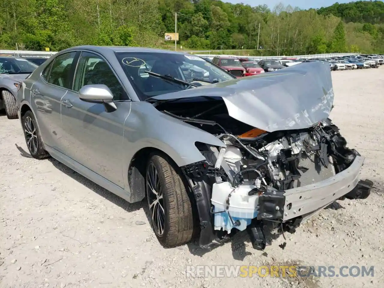 1 Photograph of a damaged car 4T1G11AKXLU911012 TOYOTA CAMRY 2020