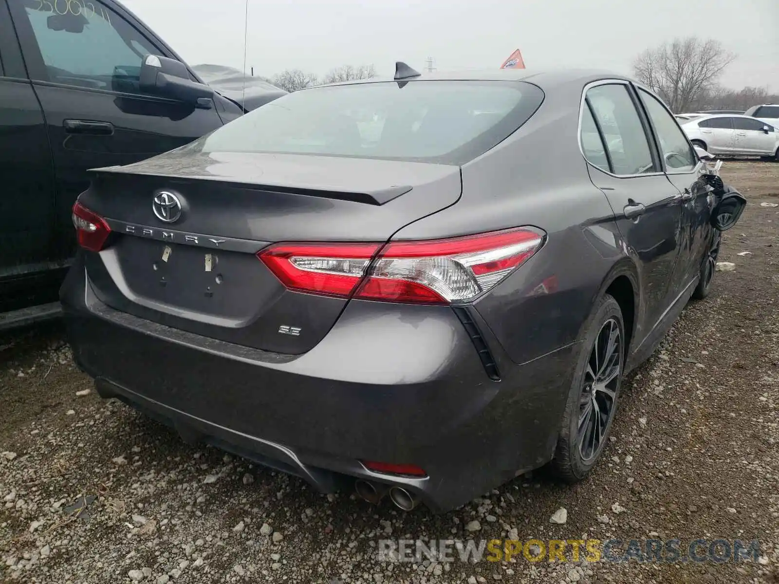 4 Photograph of a damaged car 4T1G11AKXLU911026 TOYOTA CAMRY 2020