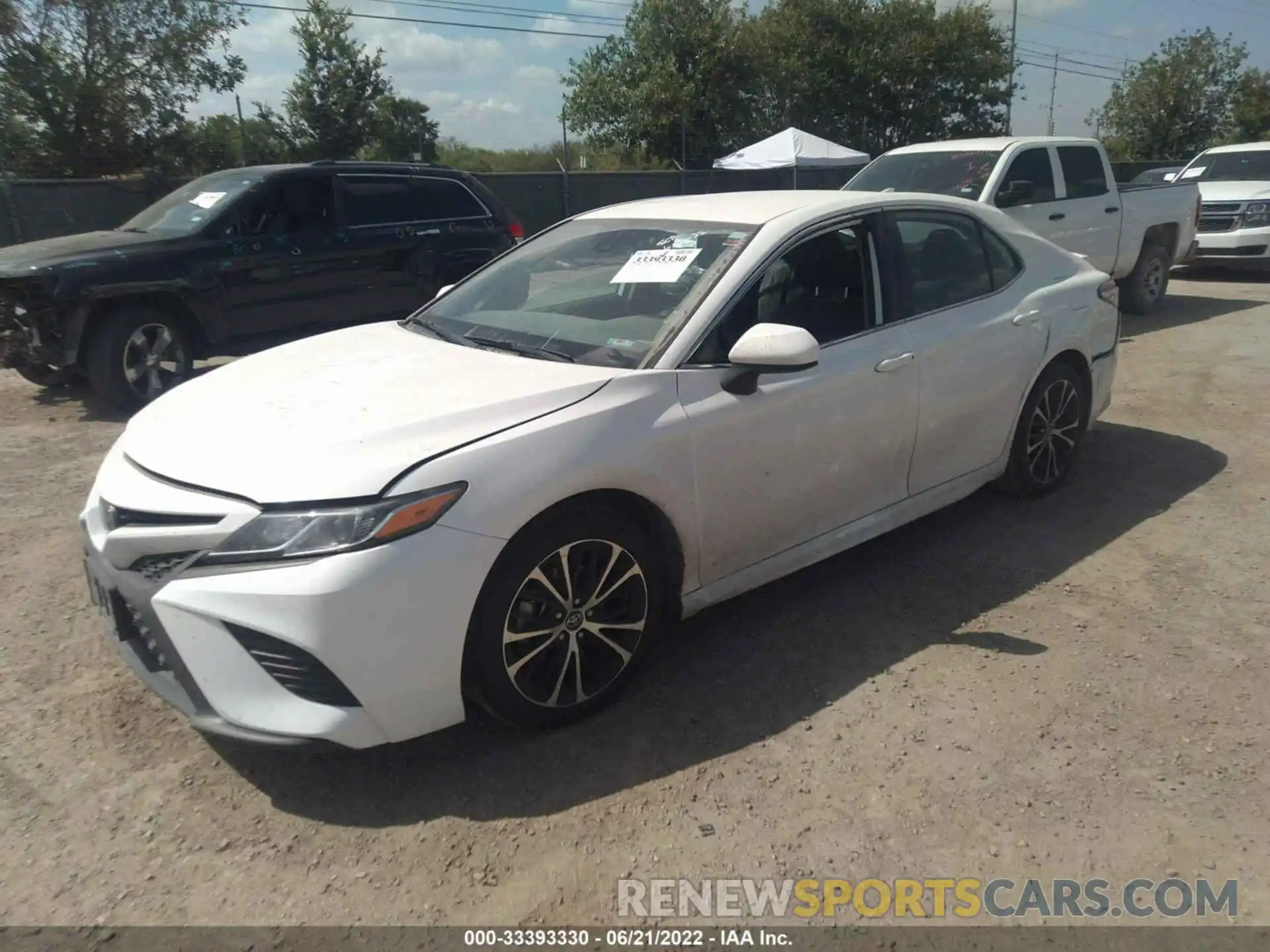 2 Photograph of a damaged car 4T1G11AKXLU913603 TOYOTA CAMRY 2020