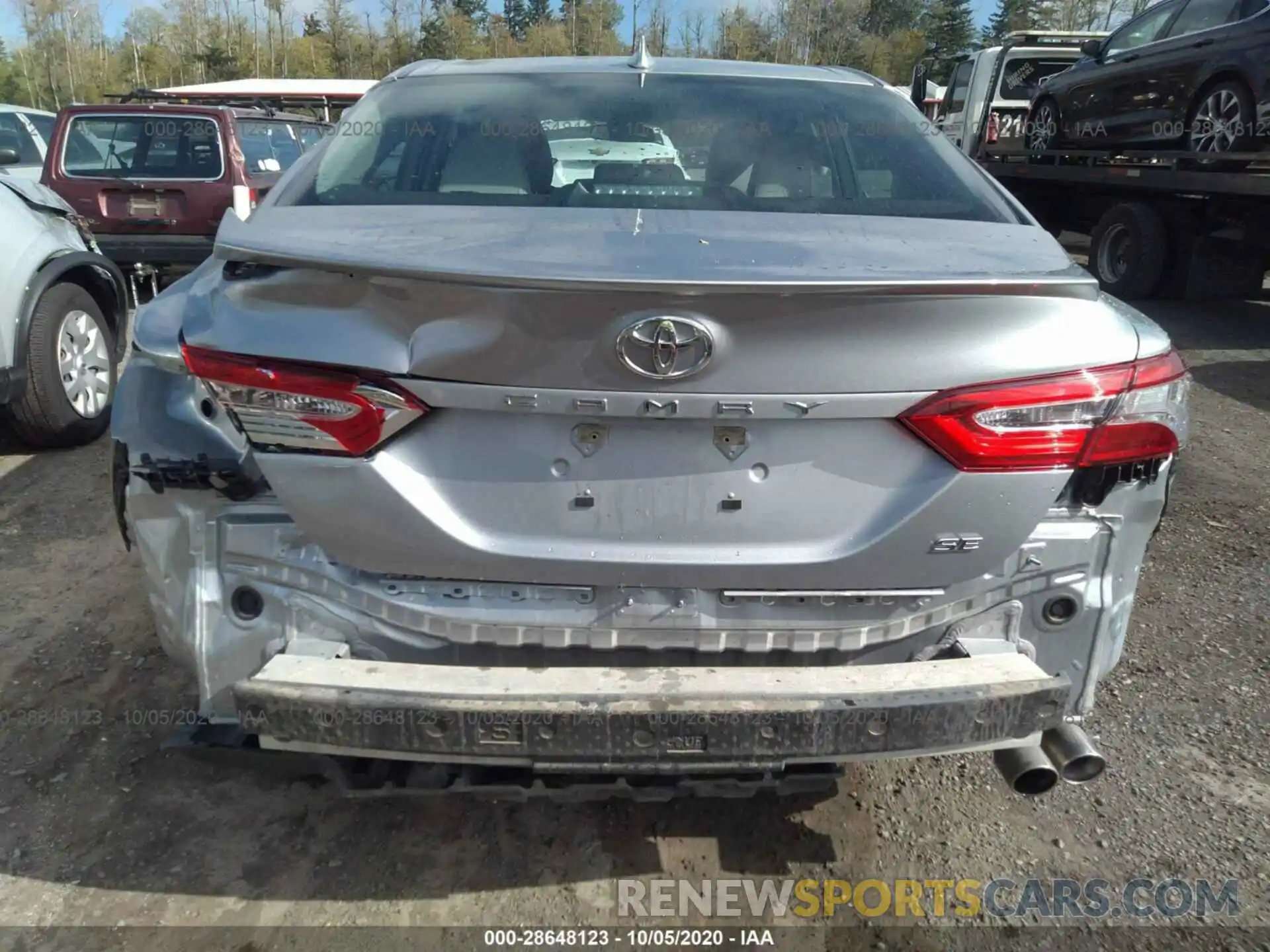 6 Photograph of a damaged car 4T1G11AKXLU914220 TOYOTA CAMRY 2020