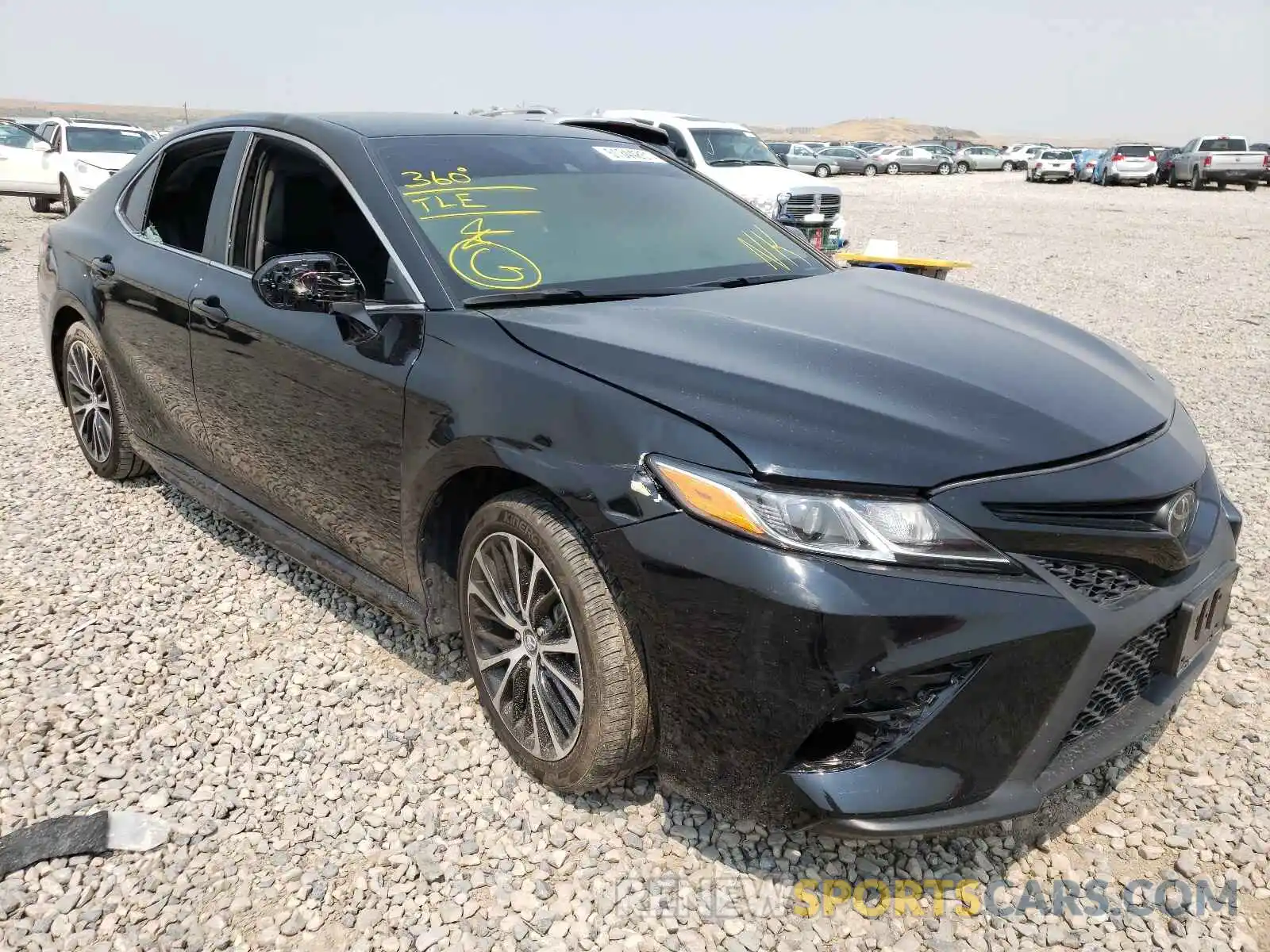 1 Photograph of a damaged car 4T1G11AKXLU914329 TOYOTA CAMRY 2020