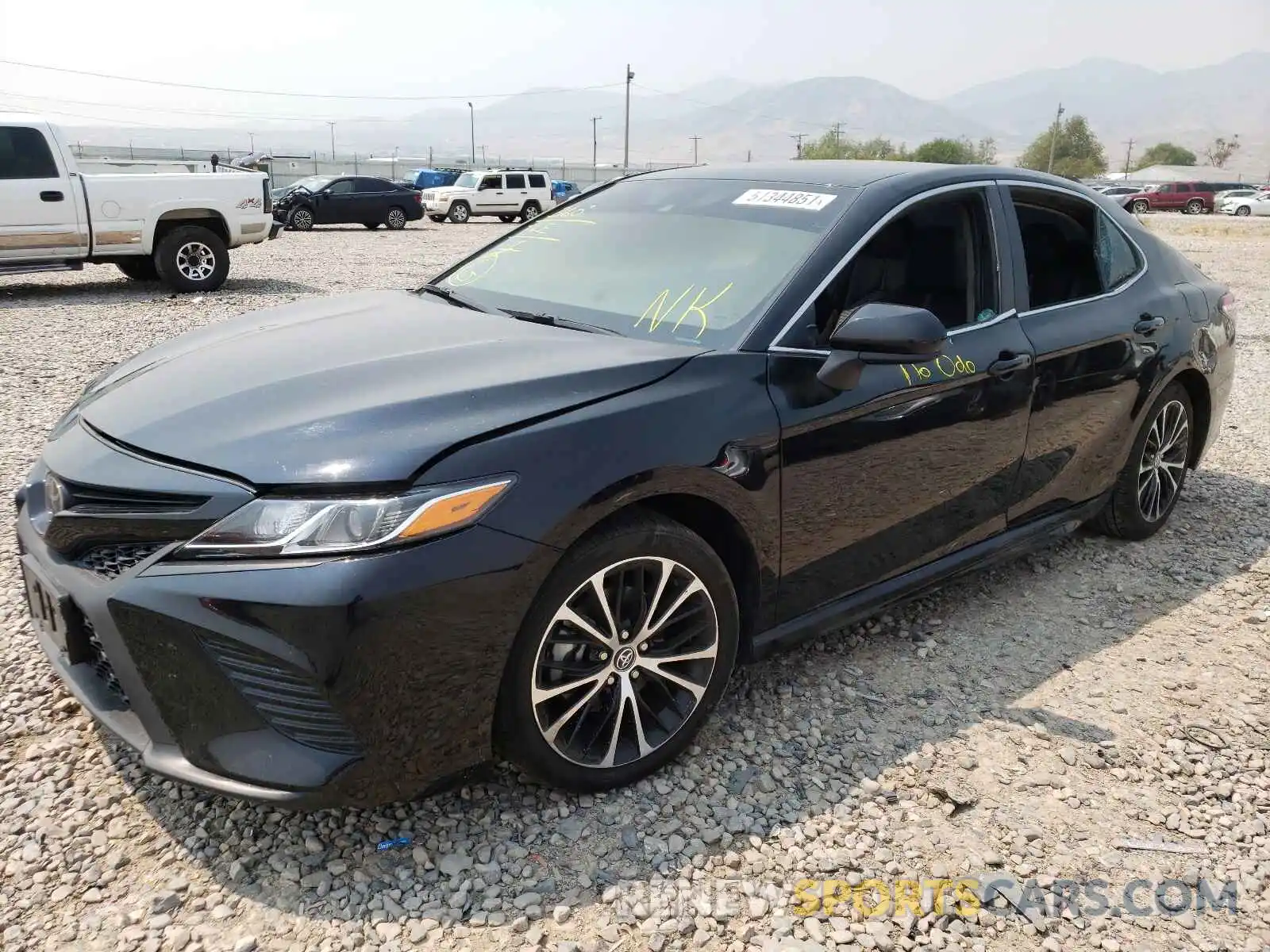 2 Photograph of a damaged car 4T1G11AKXLU914329 TOYOTA CAMRY 2020