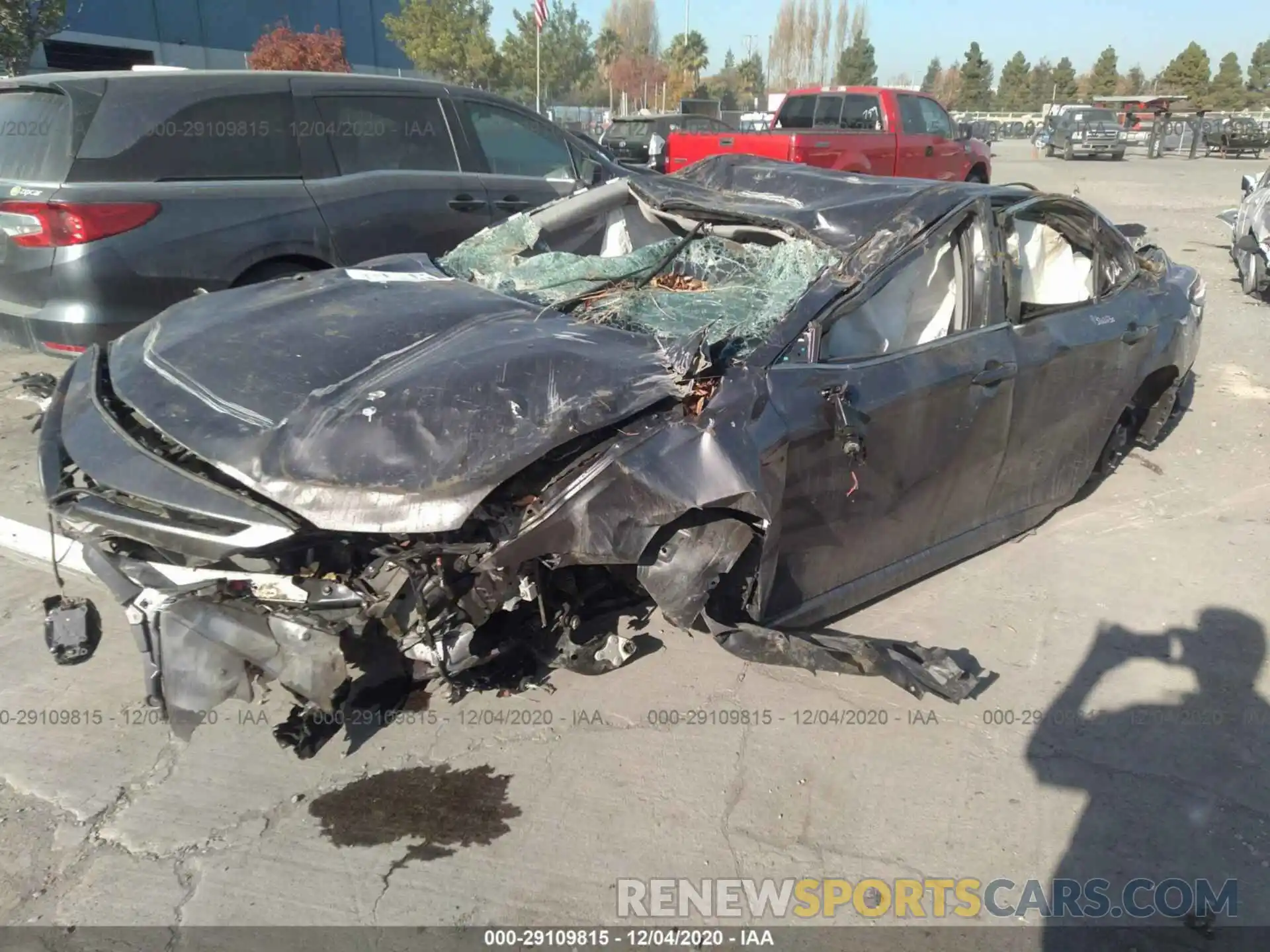 2 Photograph of a damaged car 4T1G11AKXLU915061 TOYOTA CAMRY 2020