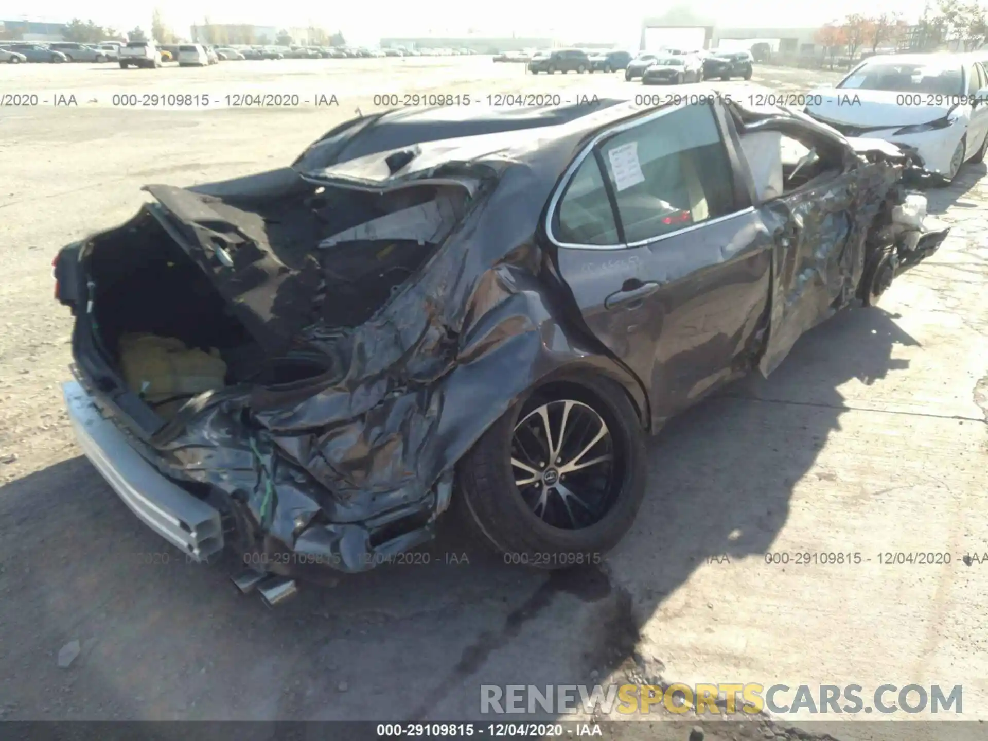 4 Photograph of a damaged car 4T1G11AKXLU915061 TOYOTA CAMRY 2020