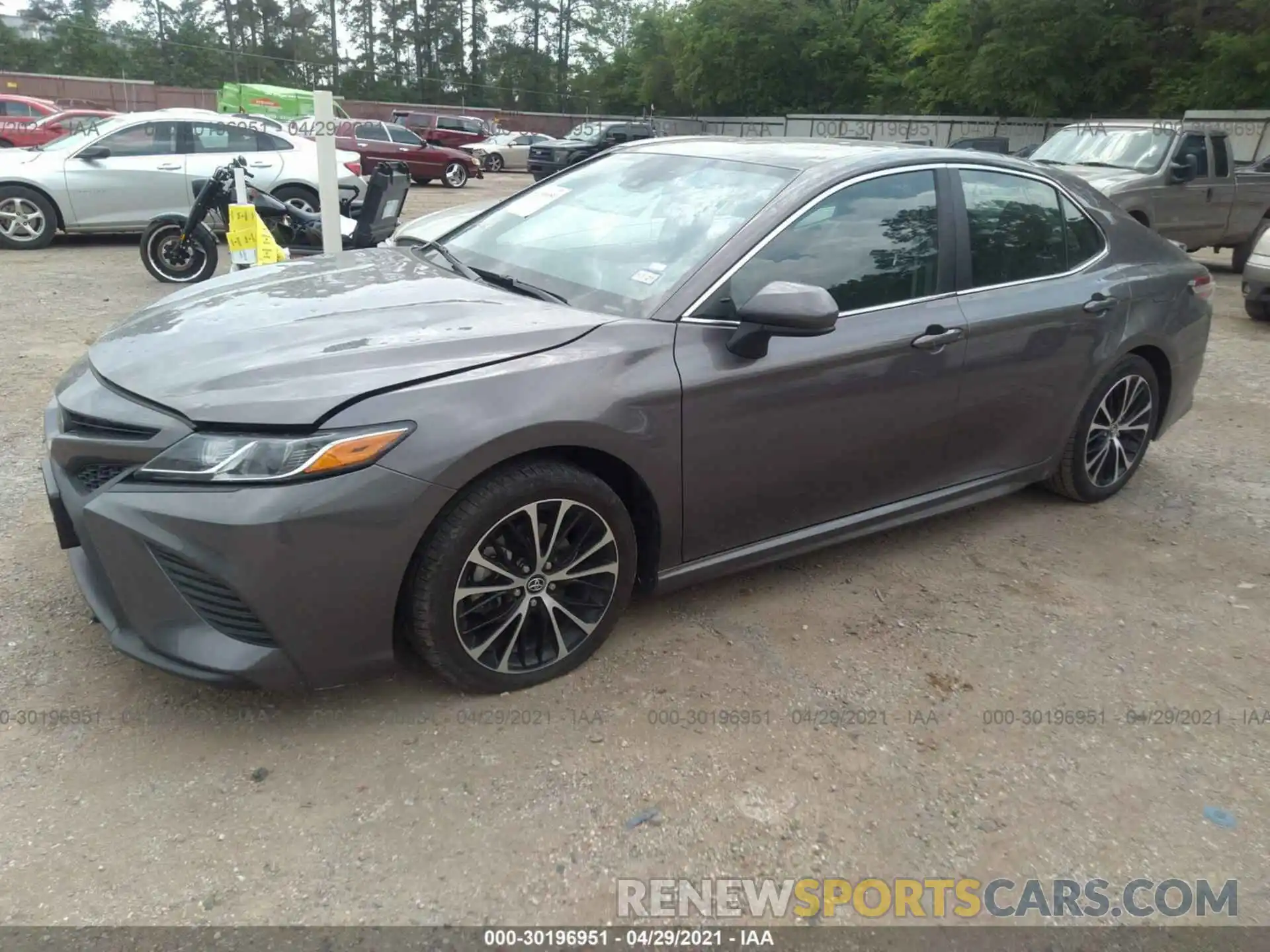 2 Photograph of a damaged car 4T1G11AKXLU915299 TOYOTA CAMRY 2020