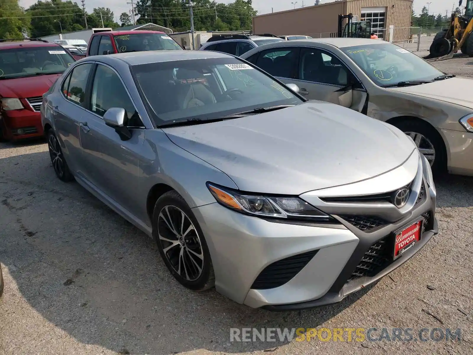 1 Photograph of a damaged car 4T1G11AKXLU915352 TOYOTA CAMRY 2020