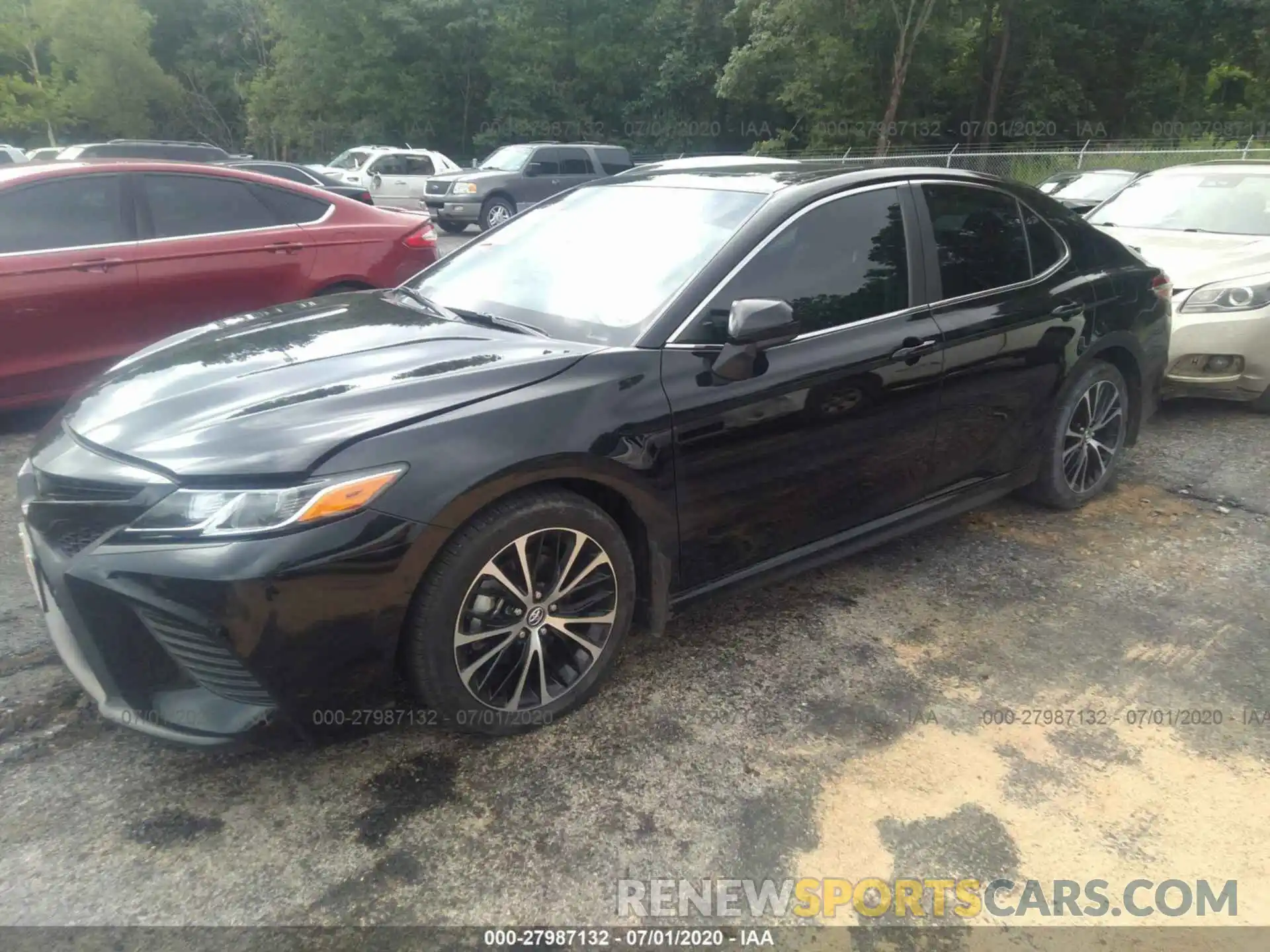 2 Photograph of a damaged car 4T1G11AKXLU917568 TOYOTA CAMRY 2020