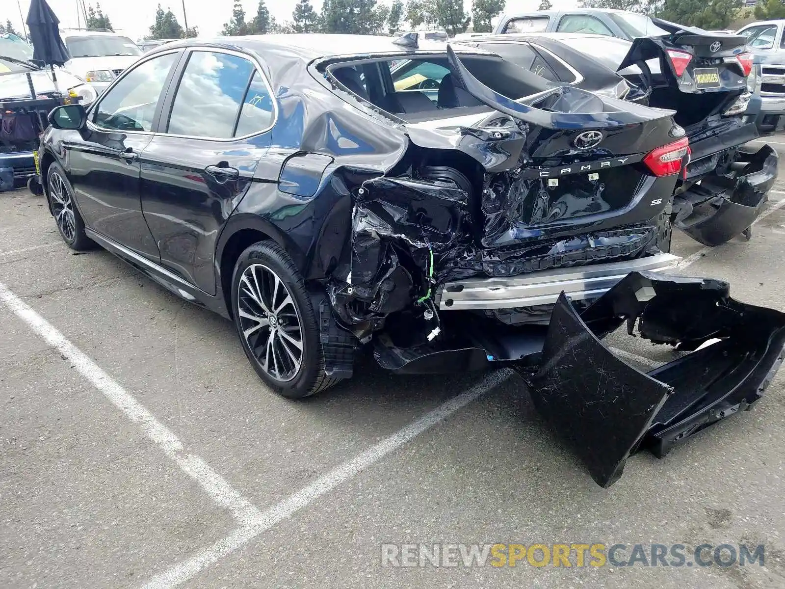 3 Photograph of a damaged car 4T1G11AKXLU920261 TOYOTA CAMRY 2020