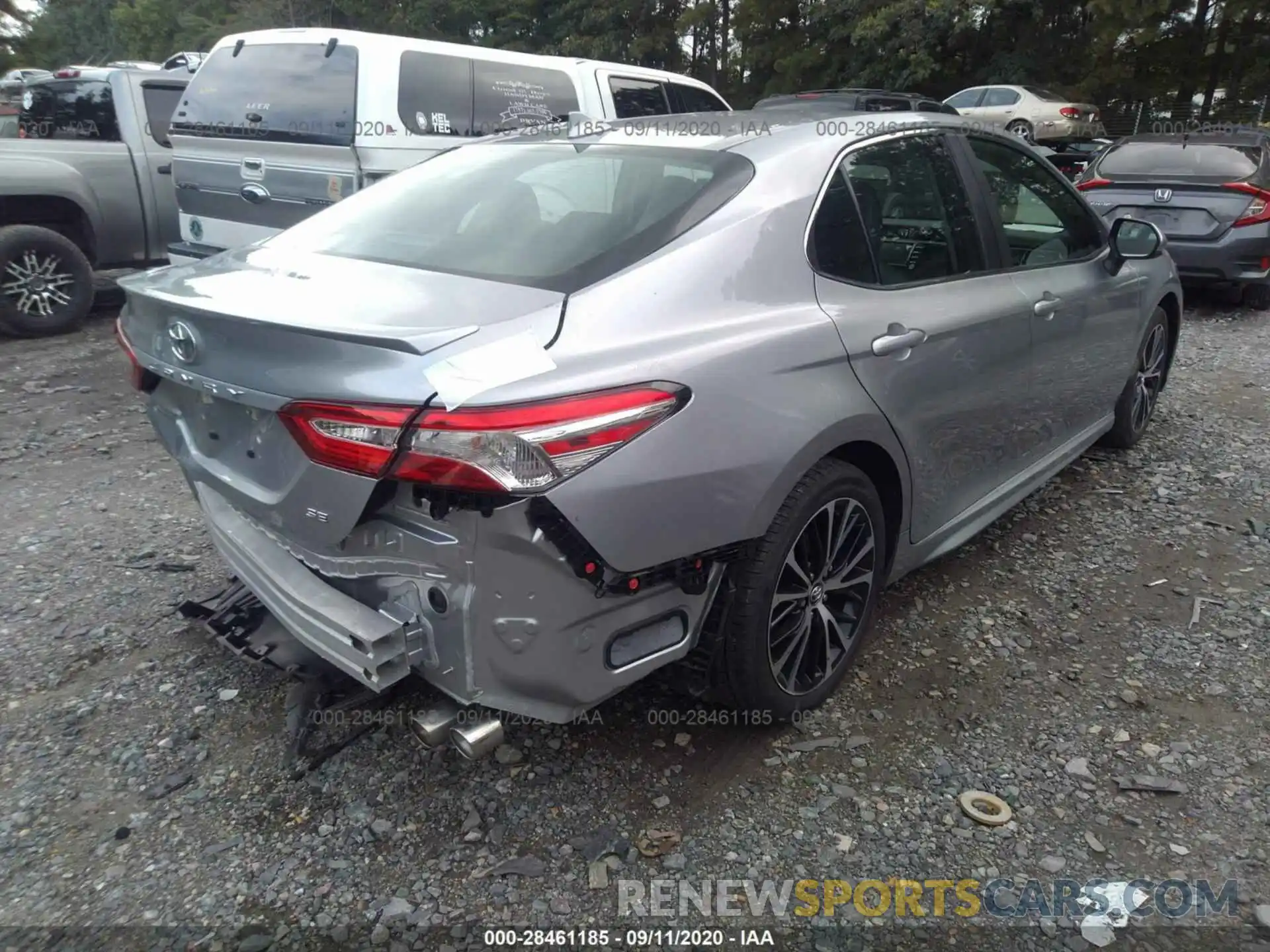 4 Photograph of a damaged car 4T1G11AKXLU923533 TOYOTA CAMRY 2020