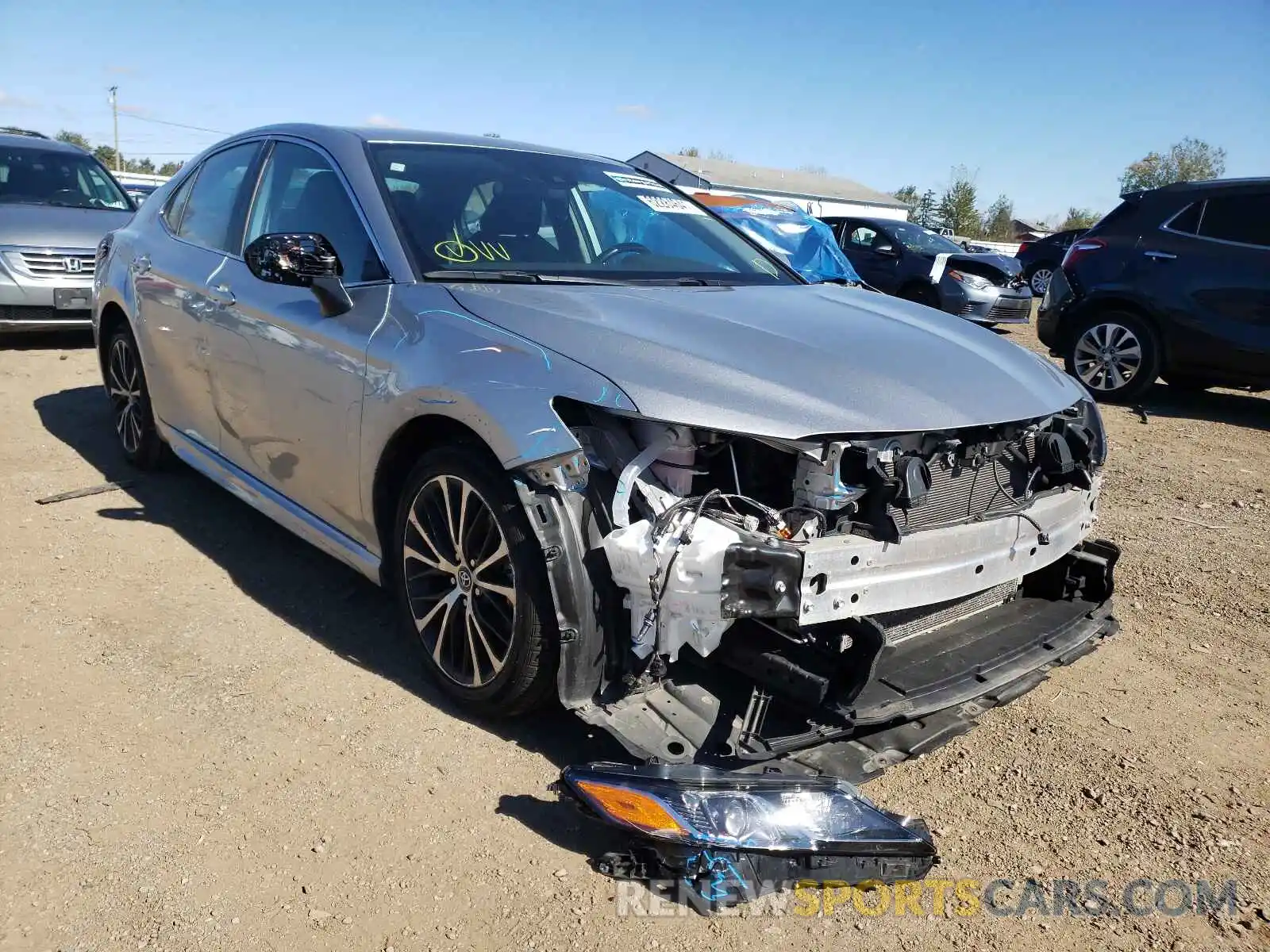 1 Photograph of a damaged car 4T1G11AKXLU924777 TOYOTA CAMRY 2020