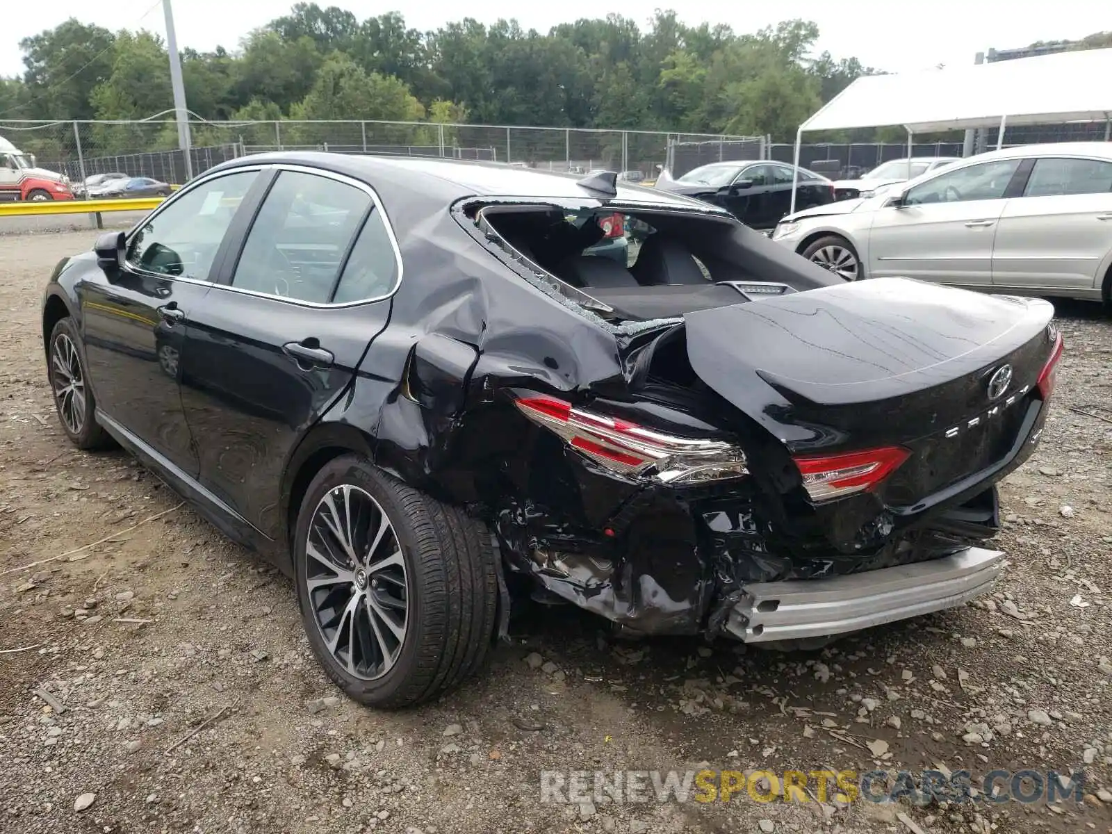 3 Photograph of a damaged car 4T1G11AKXLU925007 TOYOTA CAMRY 2020