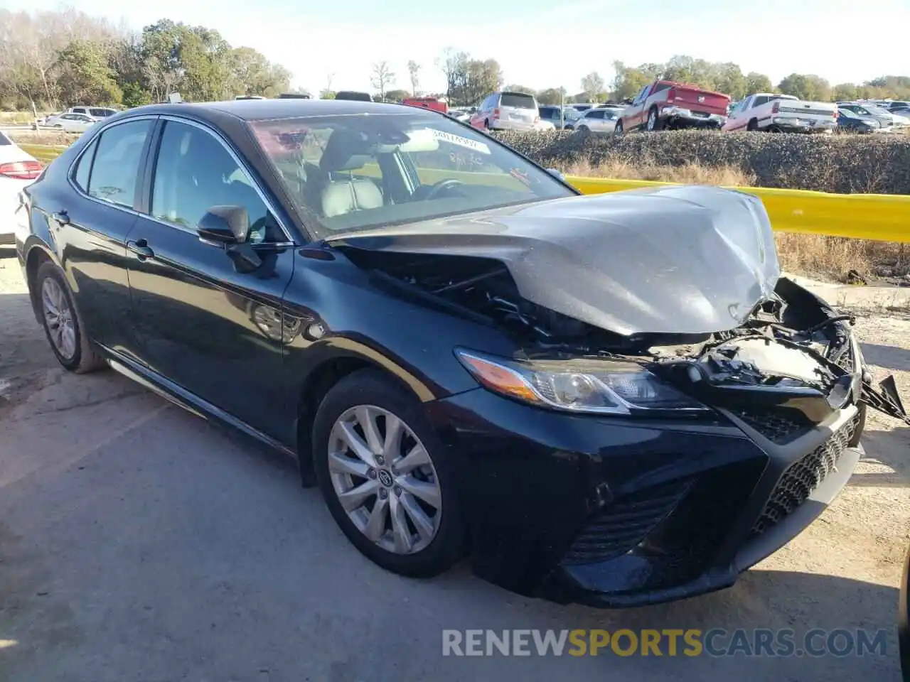 1 Photograph of a damaged car 4T1G11AKXLU925797 TOYOTA CAMRY 2020