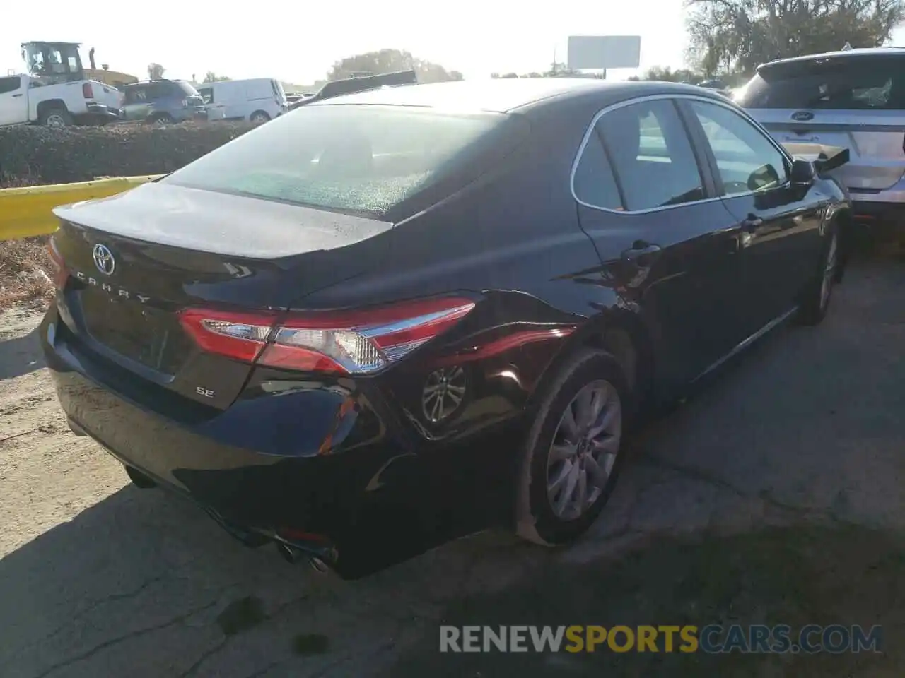 4 Photograph of a damaged car 4T1G11AKXLU925797 TOYOTA CAMRY 2020