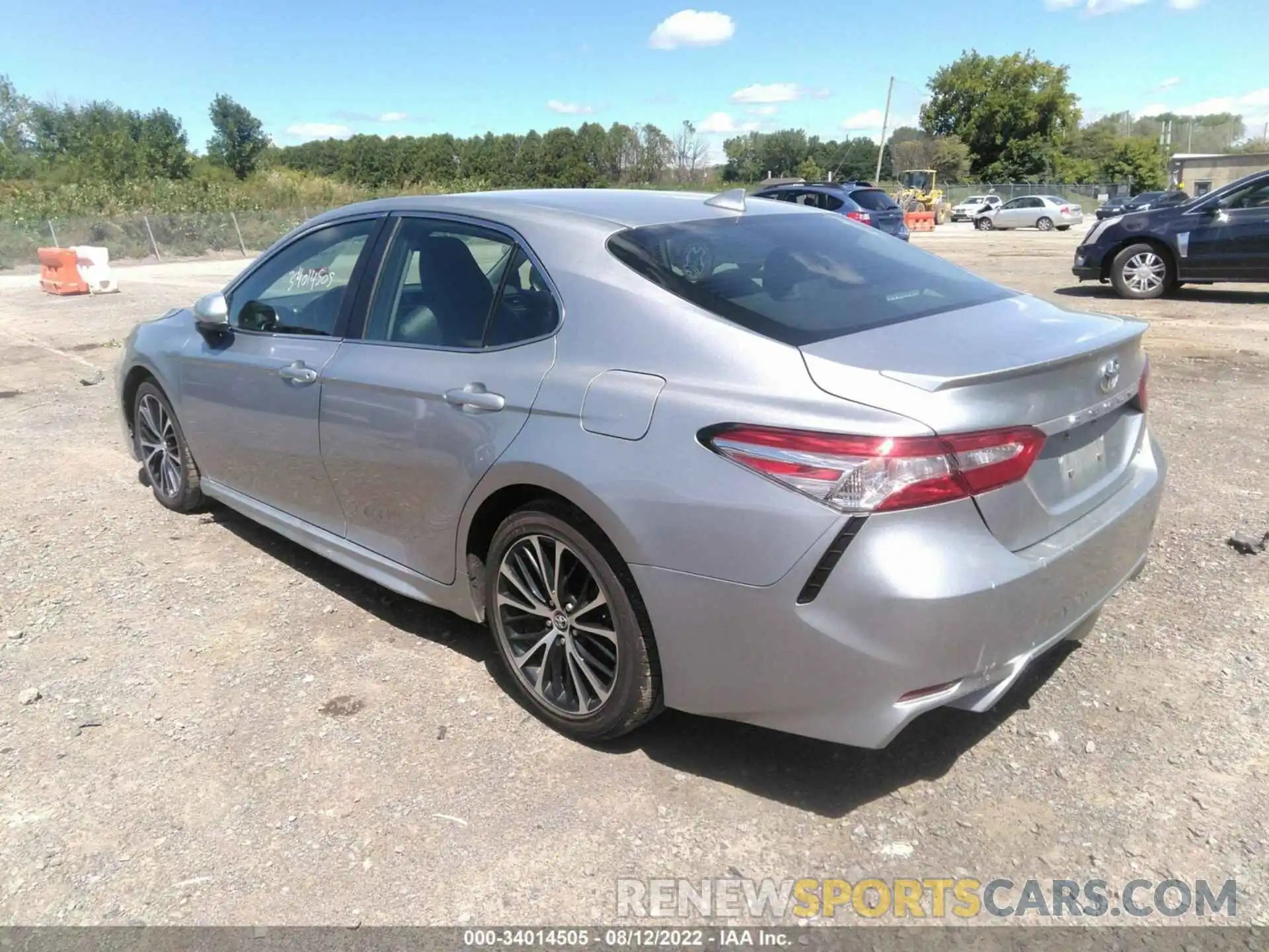 3 Photograph of a damaged car 4T1G11AKXLU926335 TOYOTA CAMRY 2020