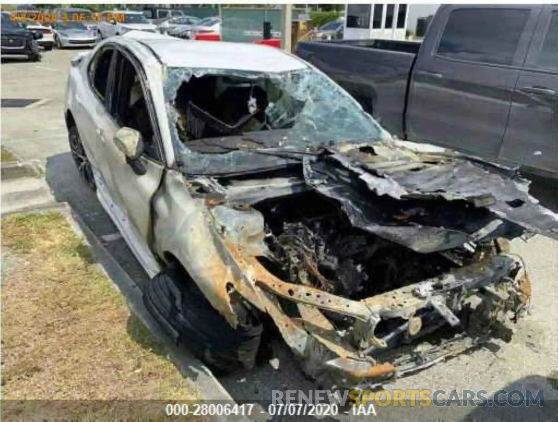 1 Photograph of a damaged car 4T1G11AKXLU929798 TOYOTA CAMRY 2020