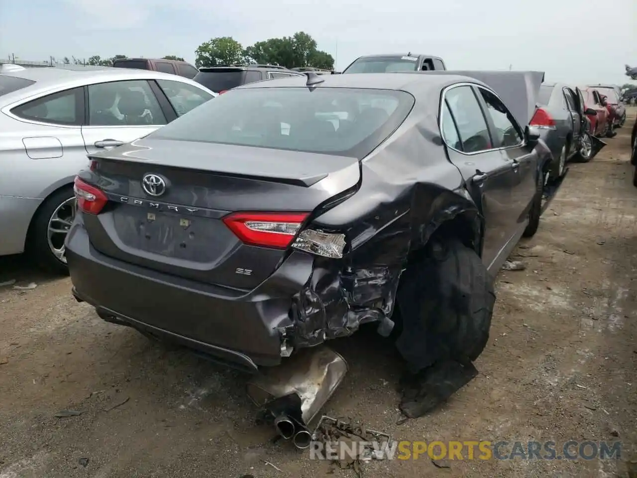 4 Photograph of a damaged car 4T1G11AKXLU930160 TOYOTA CAMRY 2020