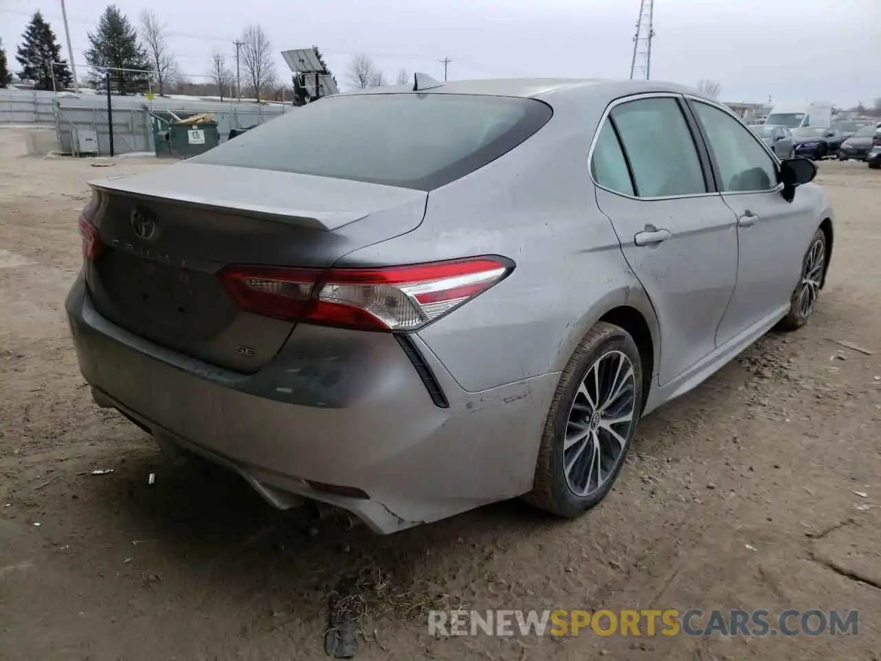 4 Photograph of a damaged car 4T1G11AKXLU931616 TOYOTA CAMRY 2020