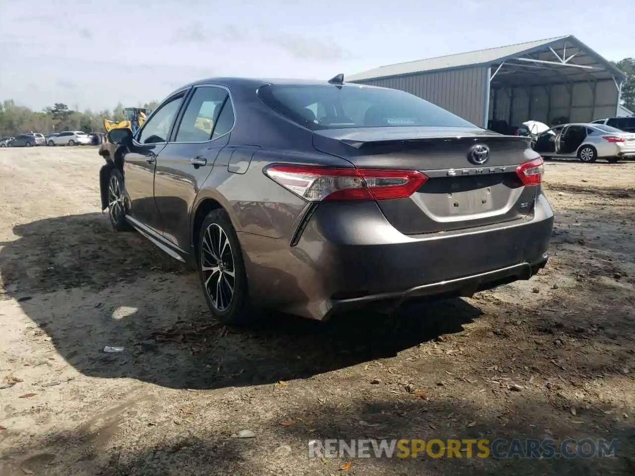 3 Photograph of a damaged car 4T1G11AKXLU931700 TOYOTA CAMRY 2020