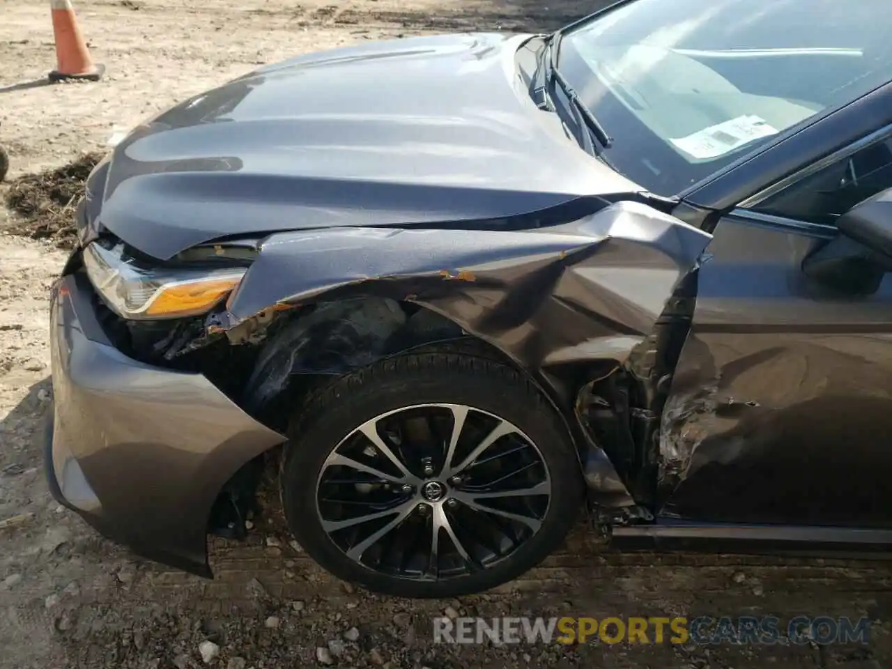 9 Photograph of a damaged car 4T1G11AKXLU931700 TOYOTA CAMRY 2020