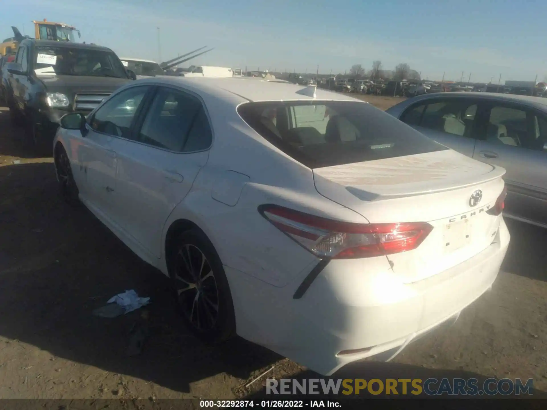 3 Photograph of a damaged car 4T1G11AKXLU931812 TOYOTA CAMRY 2020