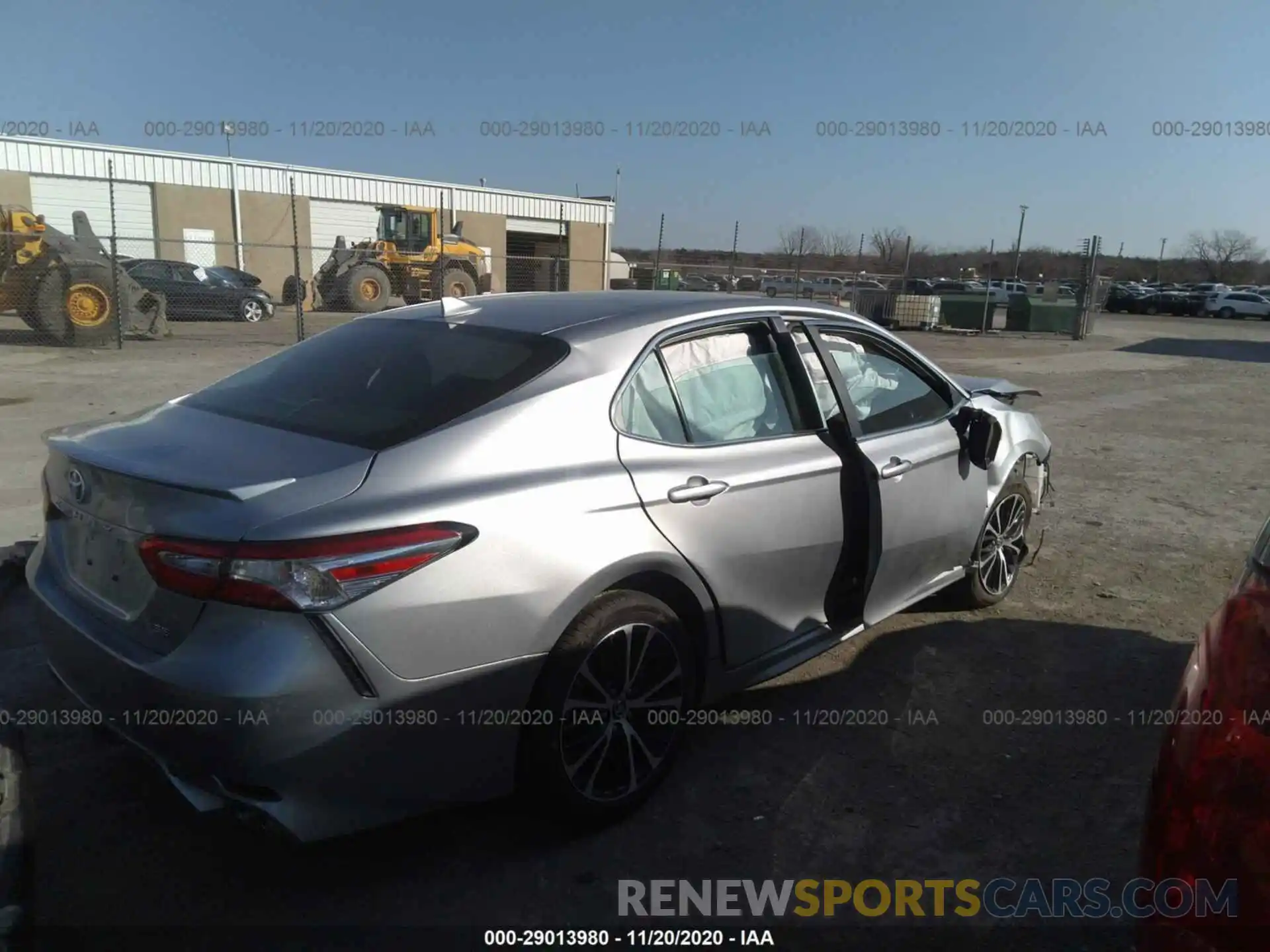 4 Photograph of a damaged car 4T1G11AKXLU932121 TOYOTA CAMRY 2020