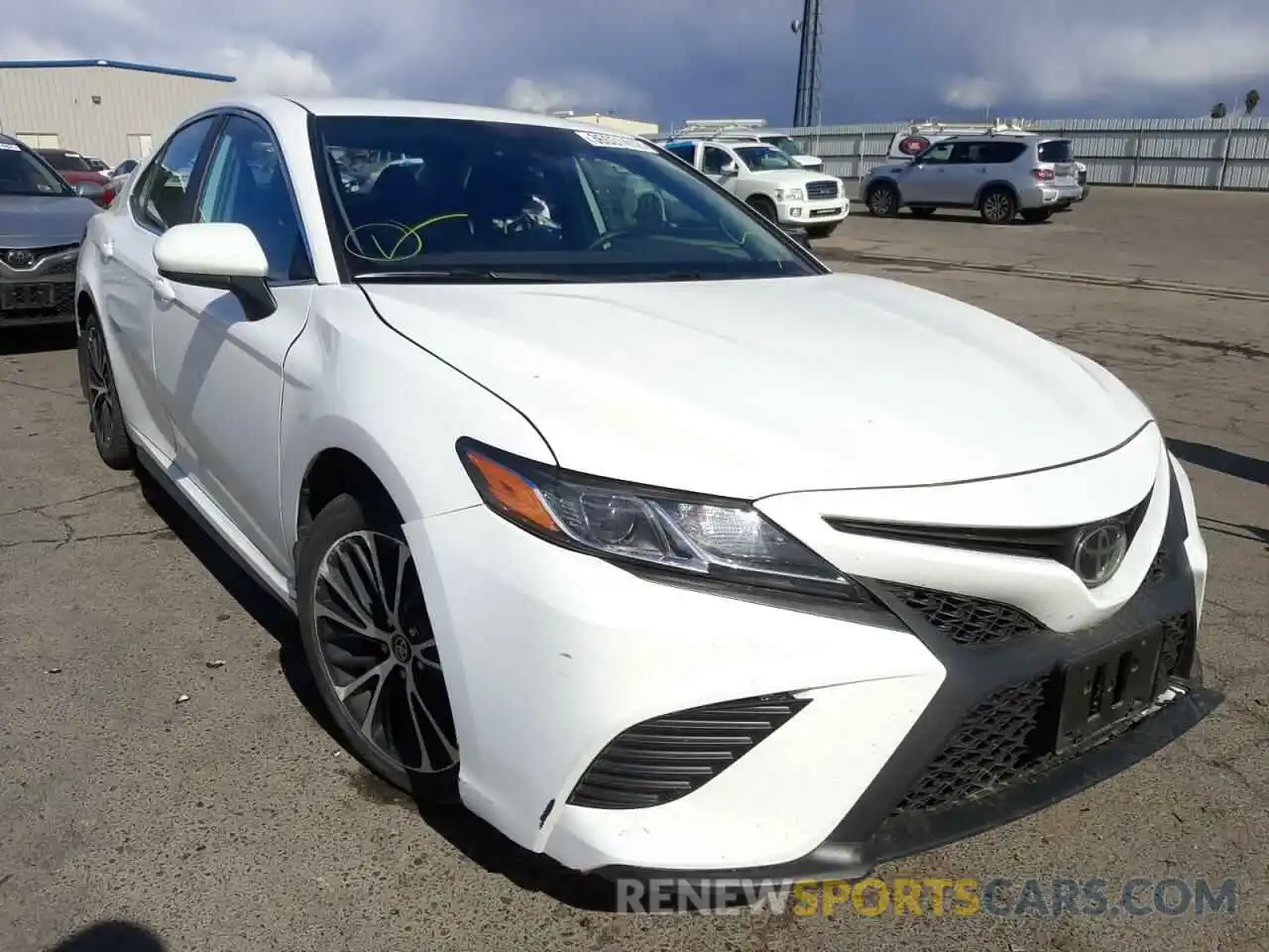 1 Photograph of a damaged car 4T1G11AKXLU933852 TOYOTA CAMRY 2020