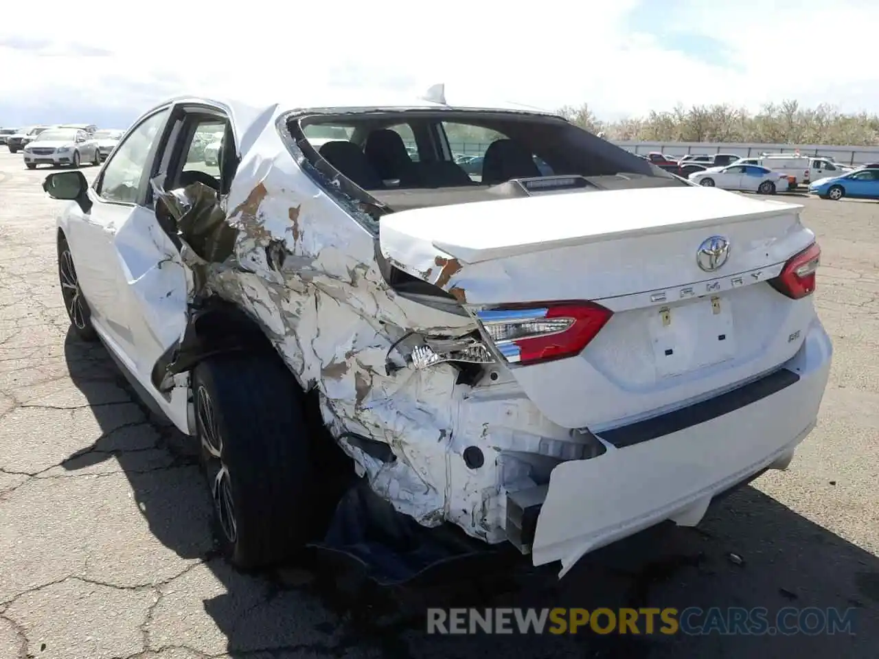 3 Photograph of a damaged car 4T1G11AKXLU933852 TOYOTA CAMRY 2020