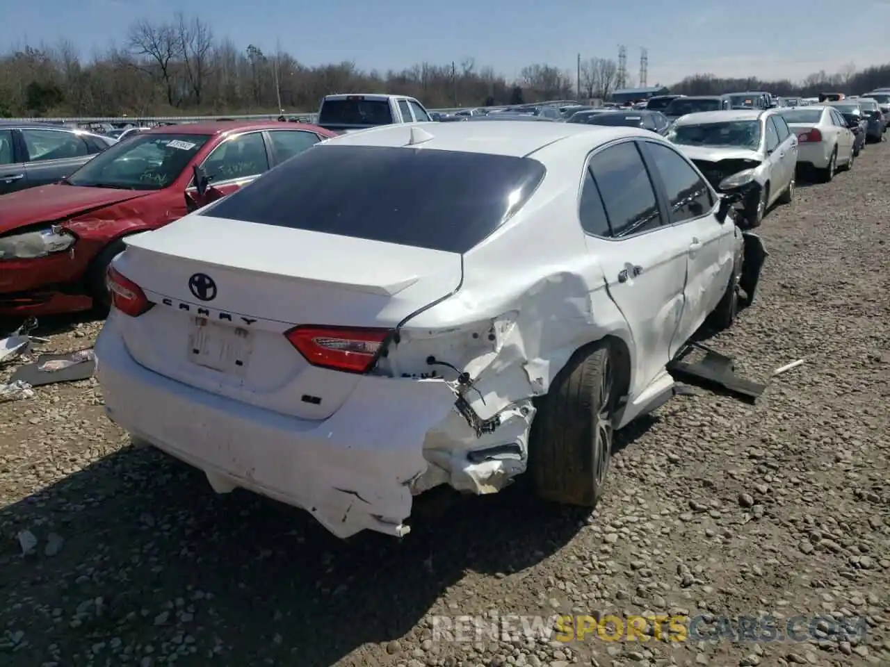 4 Photograph of a damaged car 4T1G11AKXLU935066 TOYOTA CAMRY 2020