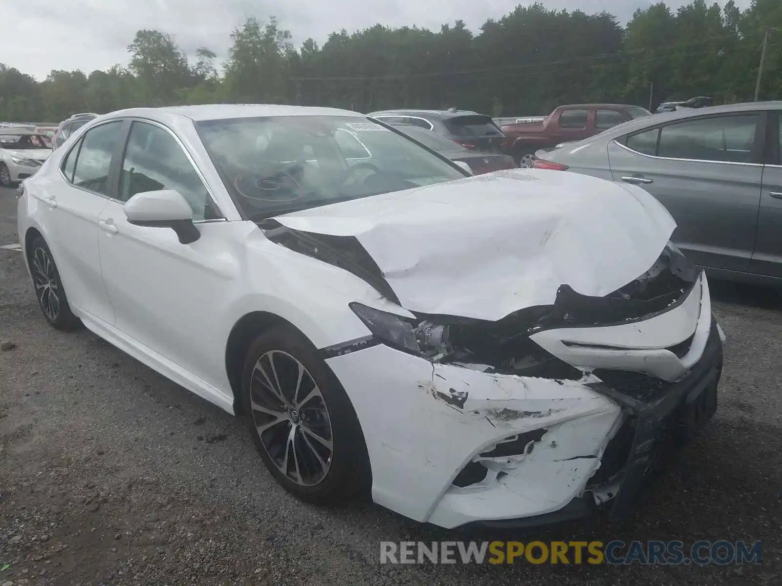 1 Photograph of a damaged car 4T1G11AKXLU935441 TOYOTA CAMRY 2020