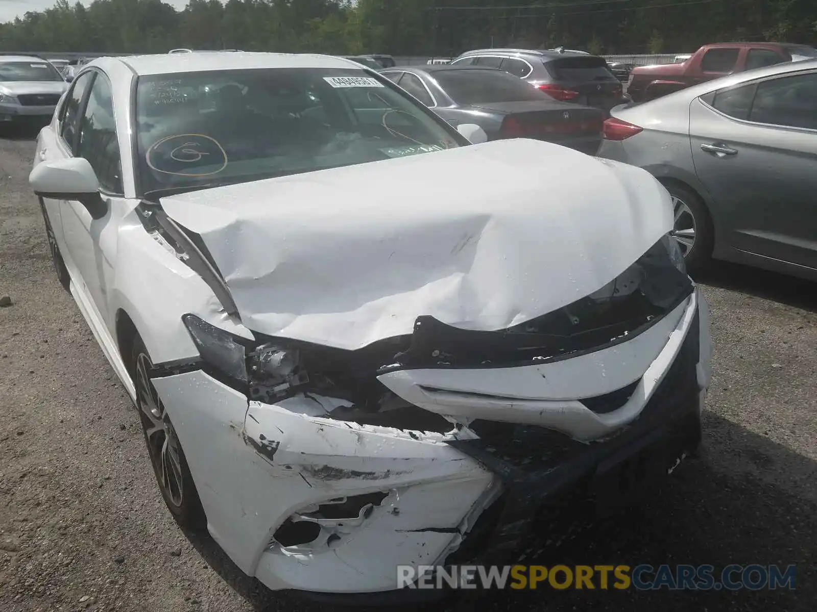 9 Photograph of a damaged car 4T1G11AKXLU935441 TOYOTA CAMRY 2020