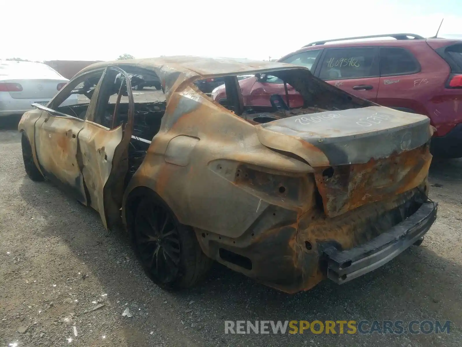 3 Photograph of a damaged car 4T1G11AKXLU941434 TOYOTA CAMRY 2020