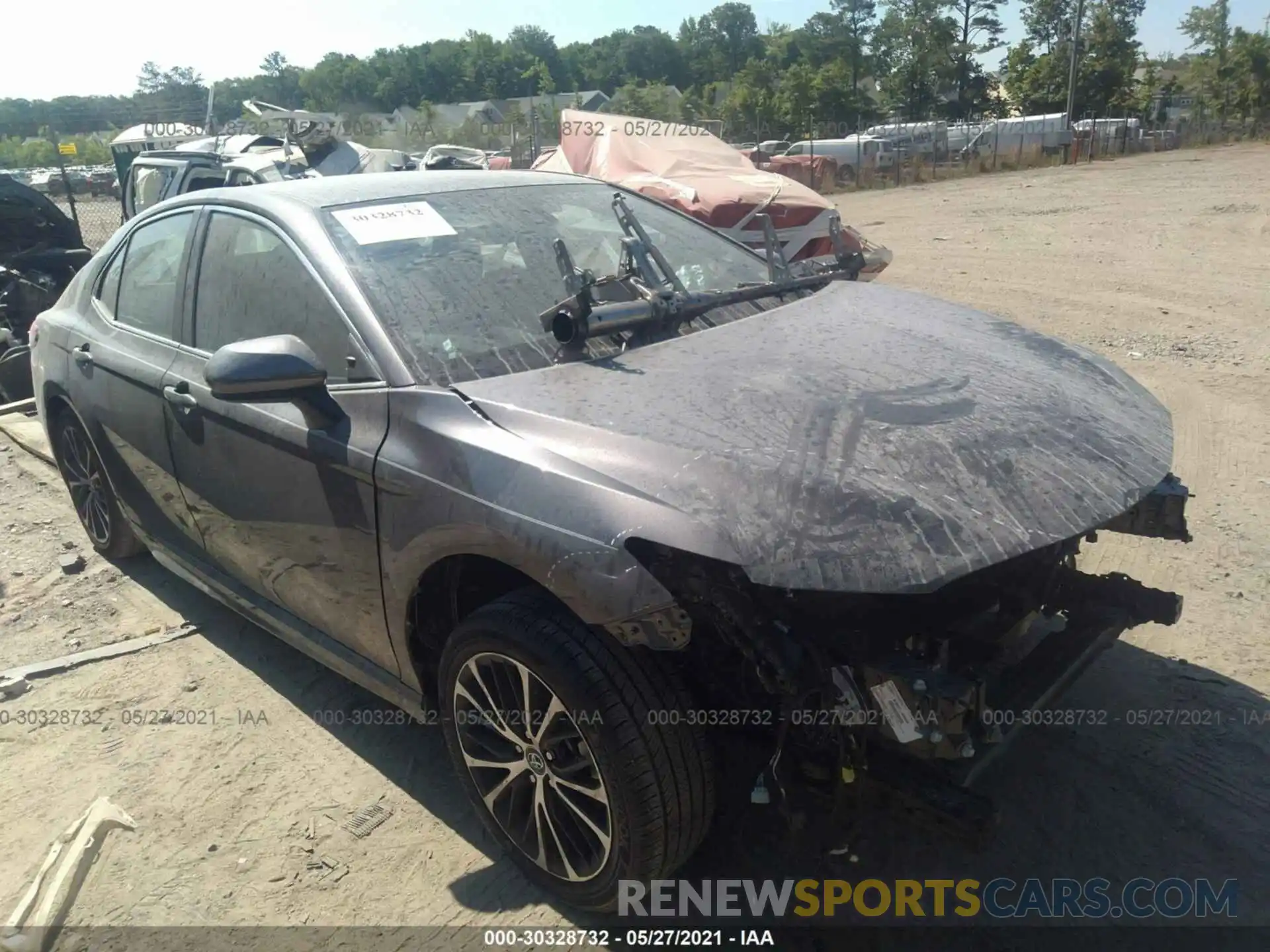 1 Photograph of a damaged car 4T1G11AKXLU945015 TOYOTA CAMRY 2020