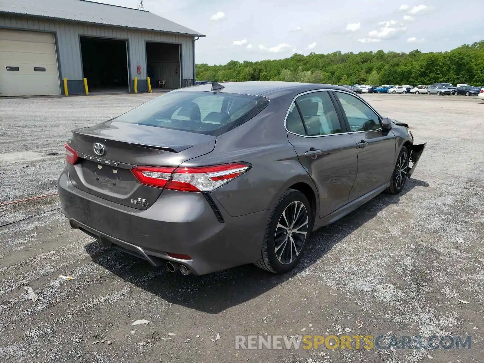 4 Photograph of a damaged car 4T1G11AKXLU948285 TOYOTA CAMRY 2020