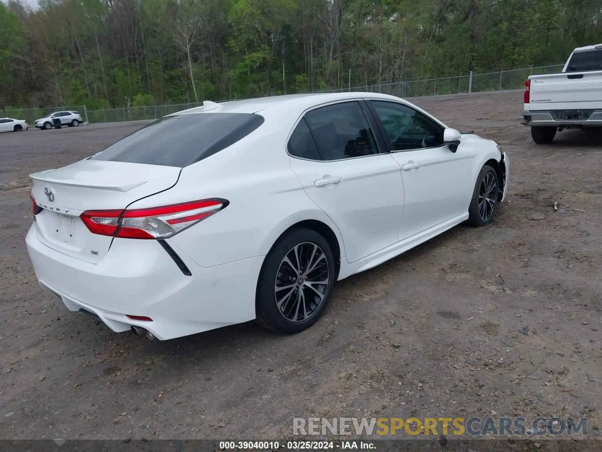 4 Photograph of a damaged car 4T1G11AKXLU951087 TOYOTA CAMRY 2020