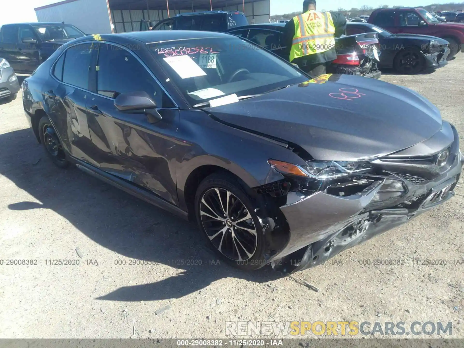 1 Photograph of a damaged car 4T1G11AKXLU958718 TOYOTA CAMRY 2020