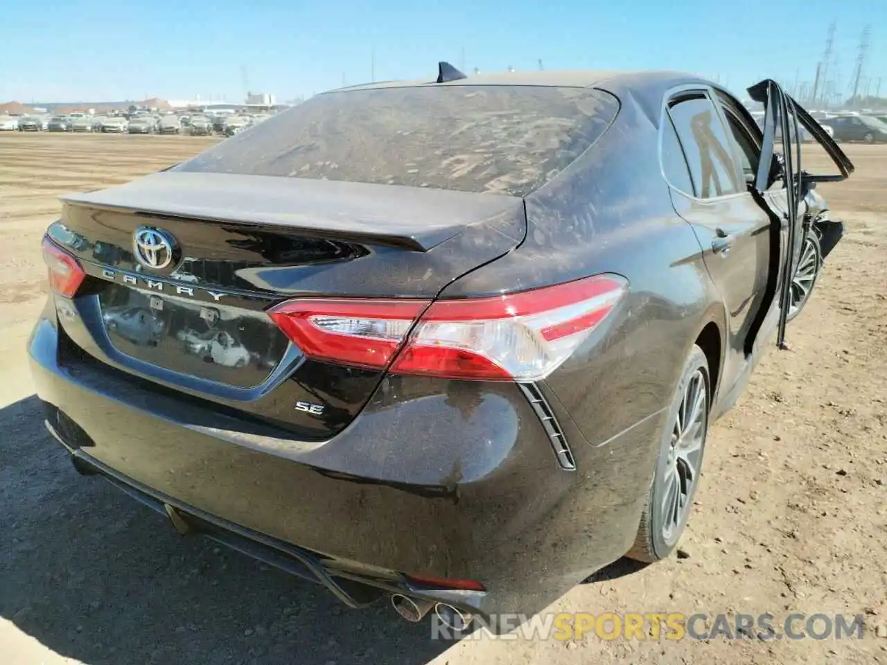 4 Photograph of a damaged car 4T1G11AKXLU959982 TOYOTA CAMRY 2020