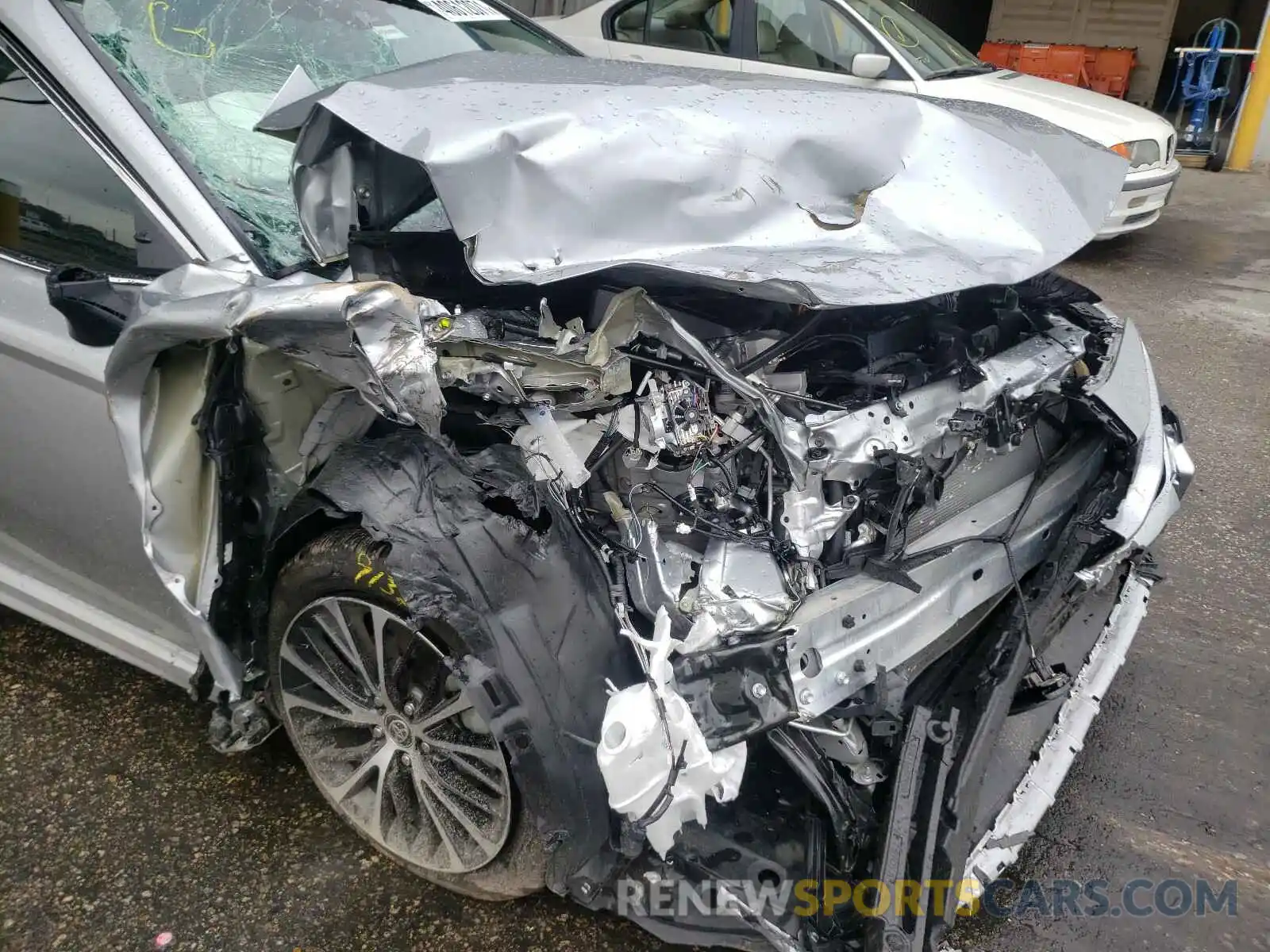 9 Photograph of a damaged car 4T1G11AKXLU961473 TOYOTA CAMRY 2020