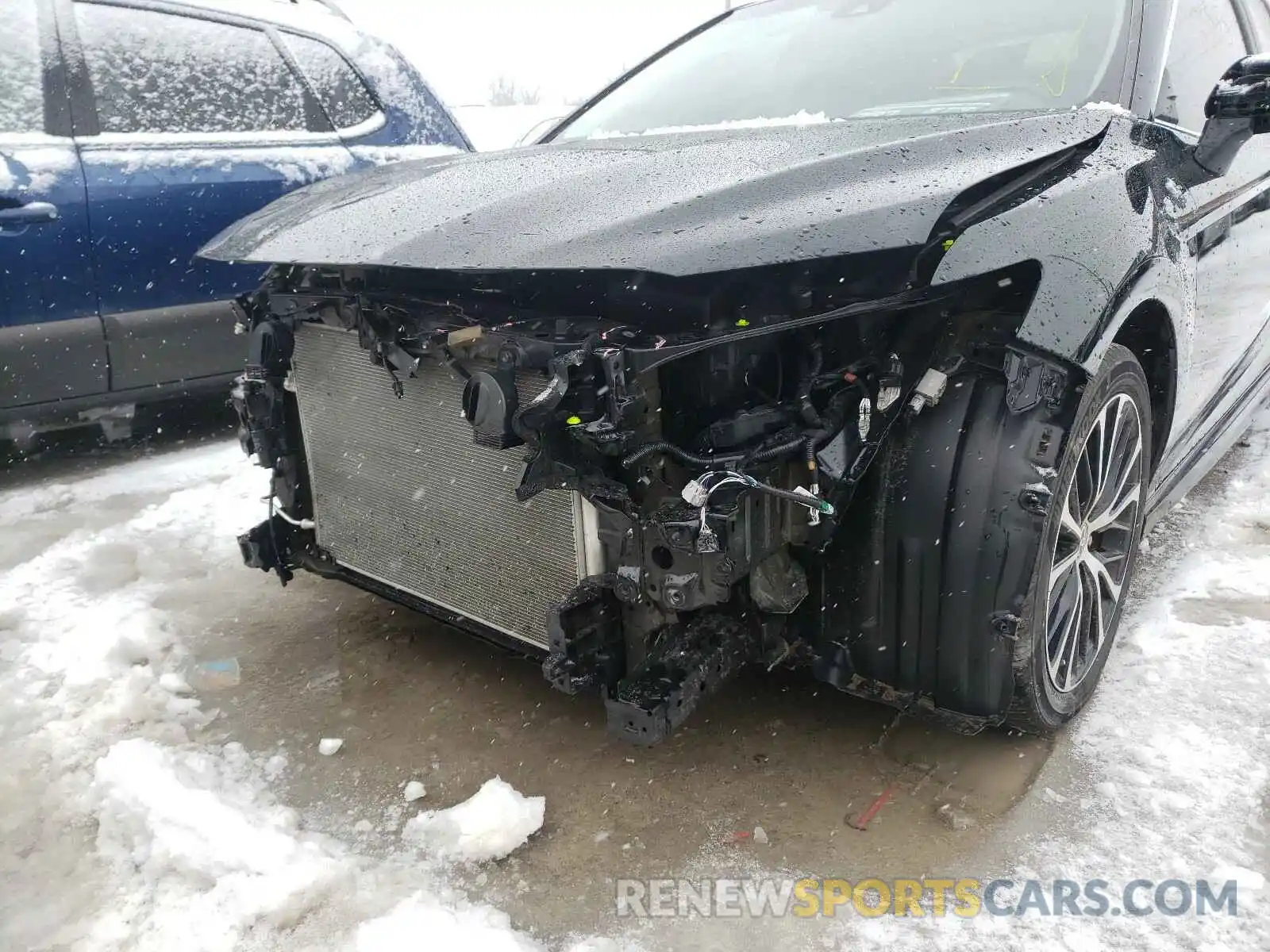 9 Photograph of a damaged car 4T1G11AKXLU963739 TOYOTA CAMRY 2020