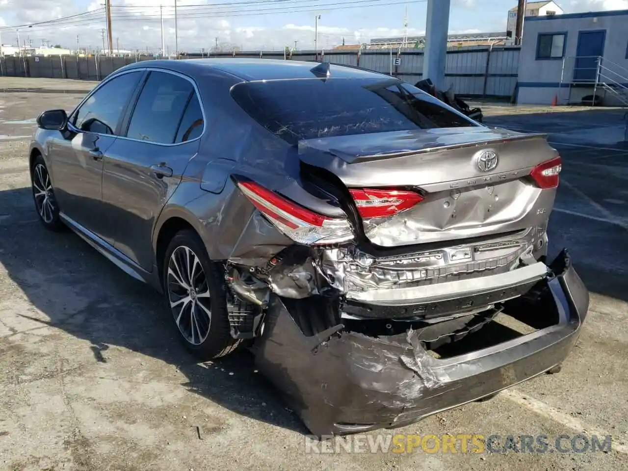 3 Photograph of a damaged car 4T1G11AKXLU965586 TOYOTA CAMRY 2020