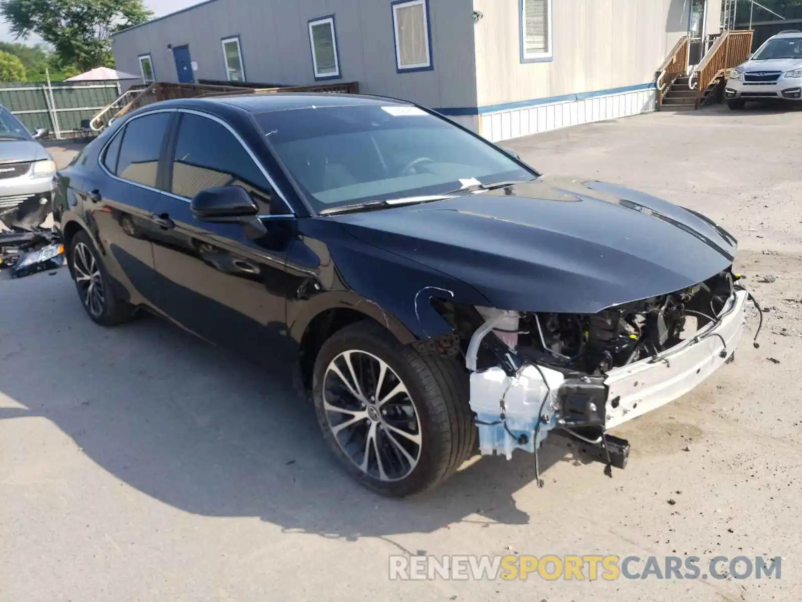 1 Photograph of a damaged car 4T1G11AKXLU968018 TOYOTA CAMRY 2020