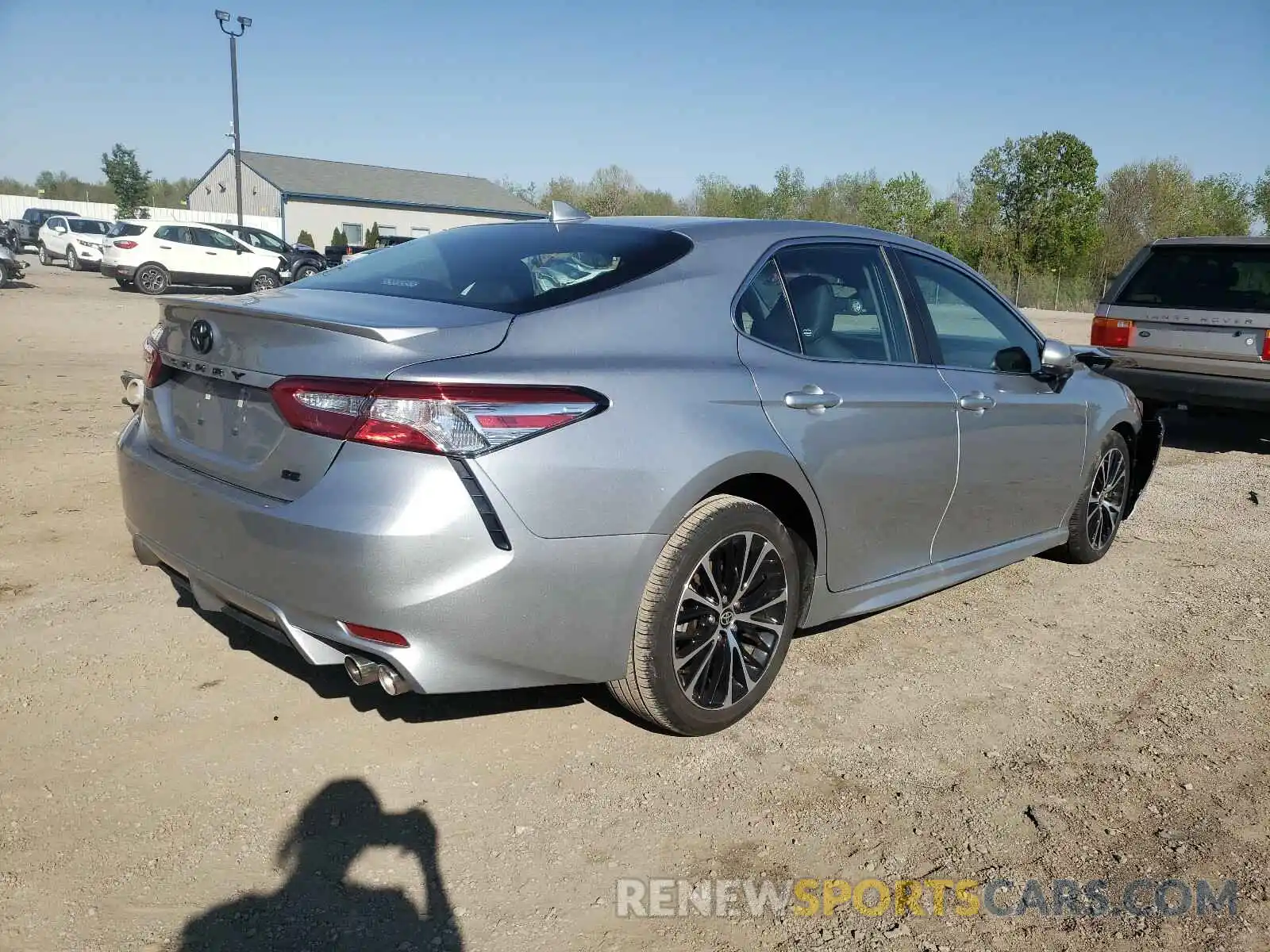 4 Photograph of a damaged car 4T1G11AKXLU971727 TOYOTA CAMRY 2020