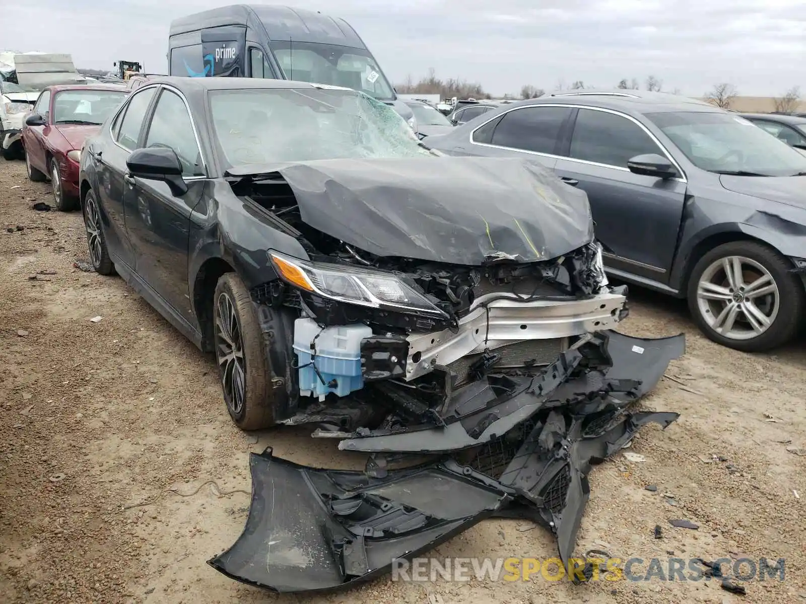 1 Photograph of a damaged car 4T1G11AKXLU973803 TOYOTA CAMRY 2020