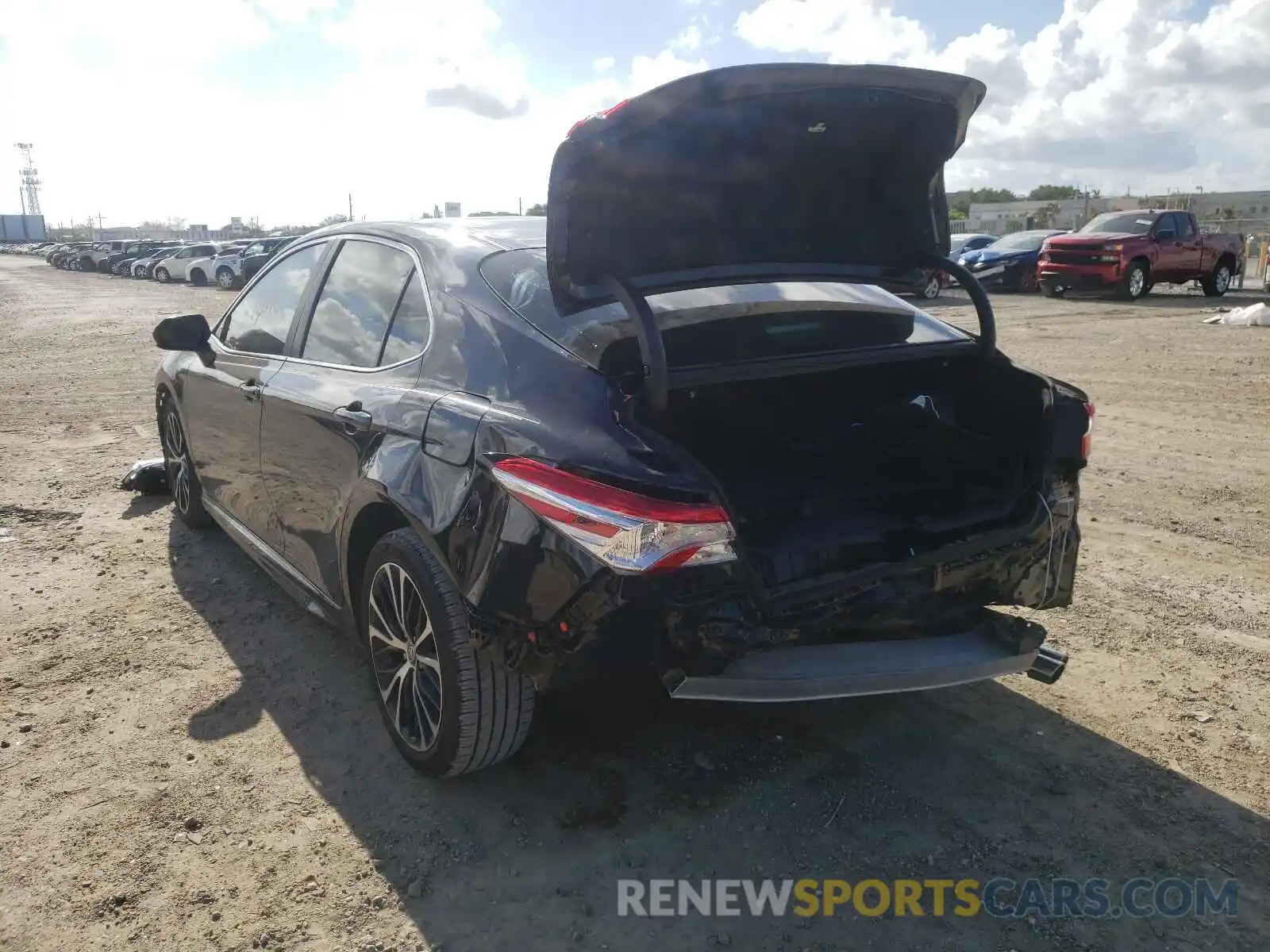 3 Photograph of a damaged car 4T1G11AKXLU982470 TOYOTA CAMRY 2020