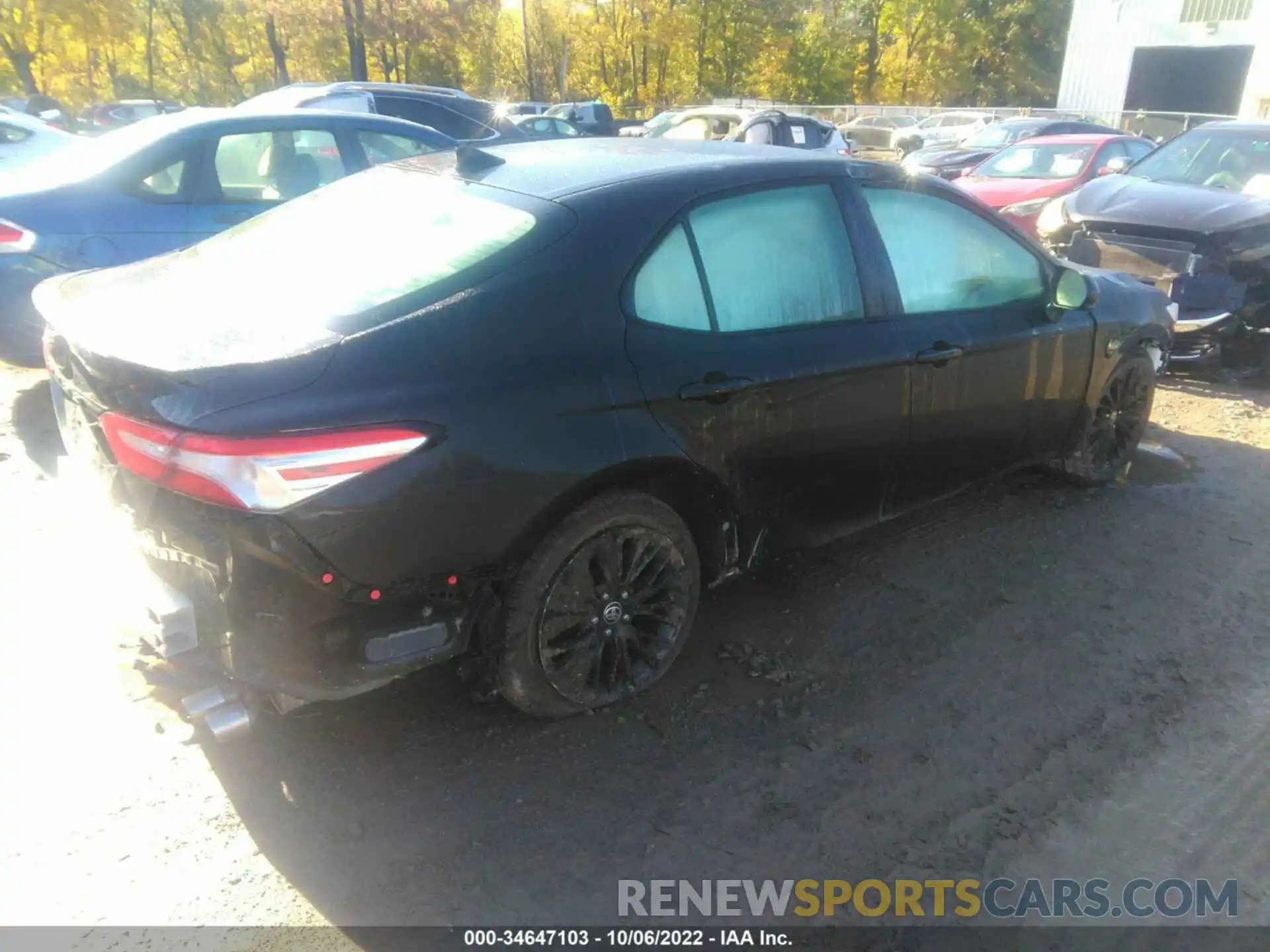 4 Photograph of a damaged car 4T1G11BK0LU008348 TOYOTA CAMRY 2020