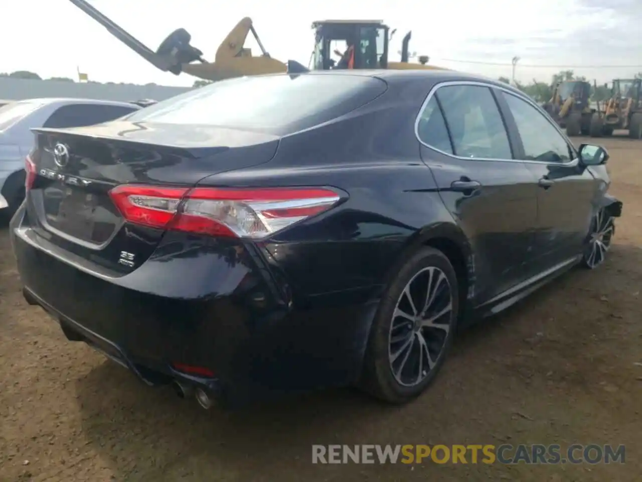 4 Photograph of a damaged car 4T1G11BK0LU017700 TOYOTA CAMRY 2020