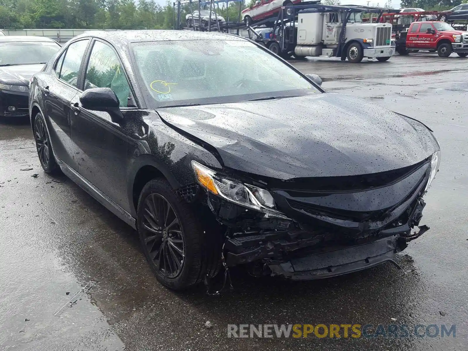 1 Photograph of a damaged car 4T1G11BK1LU001540 TOYOTA CAMRY 2020