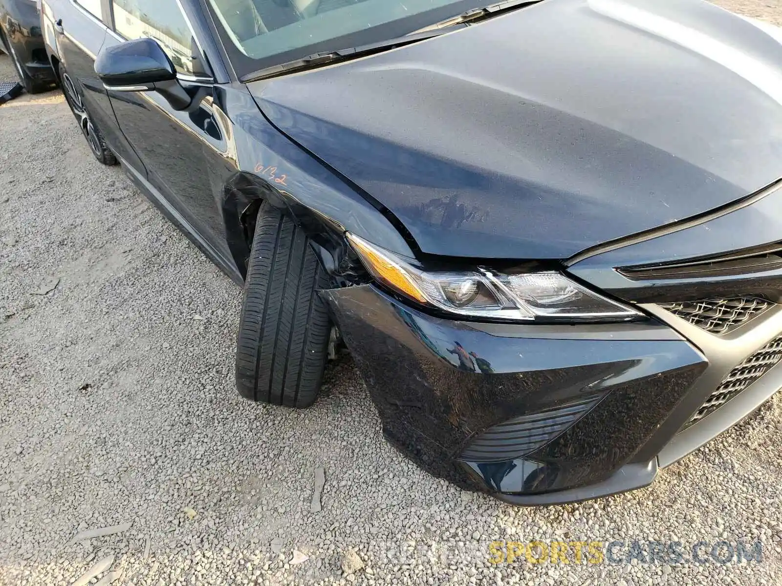 9 Photograph of a damaged car 4T1G11BK1LU011114 TOYOTA CAMRY 2020