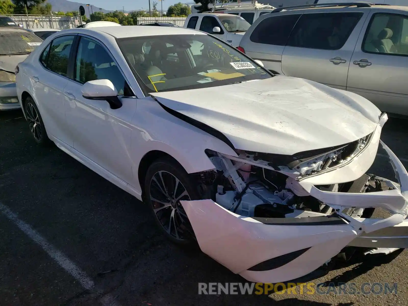 1 Photograph of a damaged car 4T1G11BK1LU014224 TOYOTA CAMRY 2020