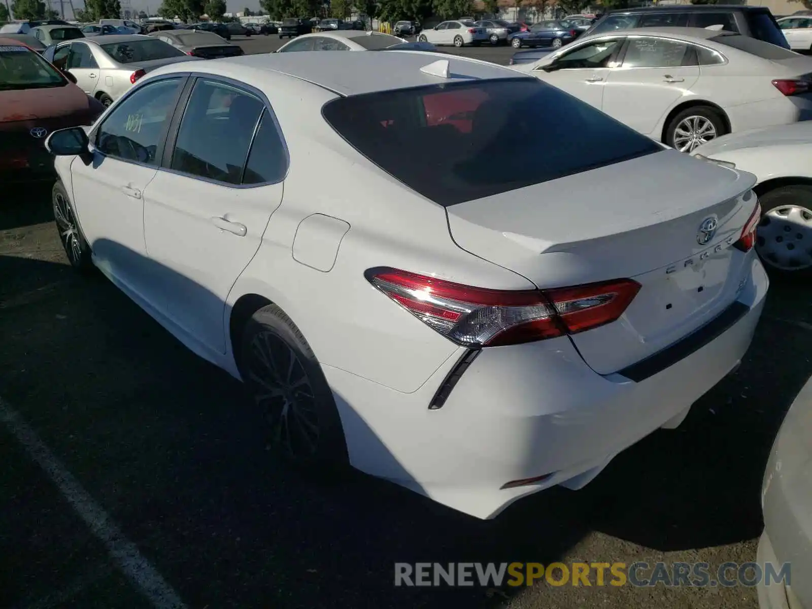 3 Photograph of a damaged car 4T1G11BK1LU014224 TOYOTA CAMRY 2020